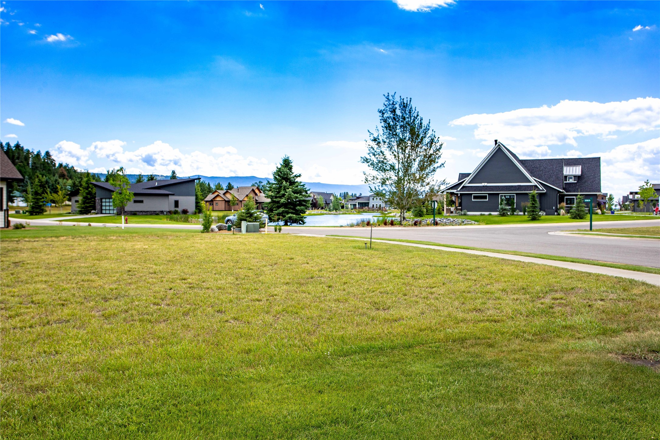  1001 Lake Pointe Drive - 物件實景