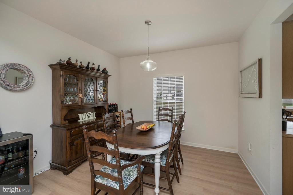 Fredericksburg, Virginia, 22407, United States, 4 Bedrooms Bedrooms, ,4 BathroomsBathrooms,Residential,For Sale,2049321