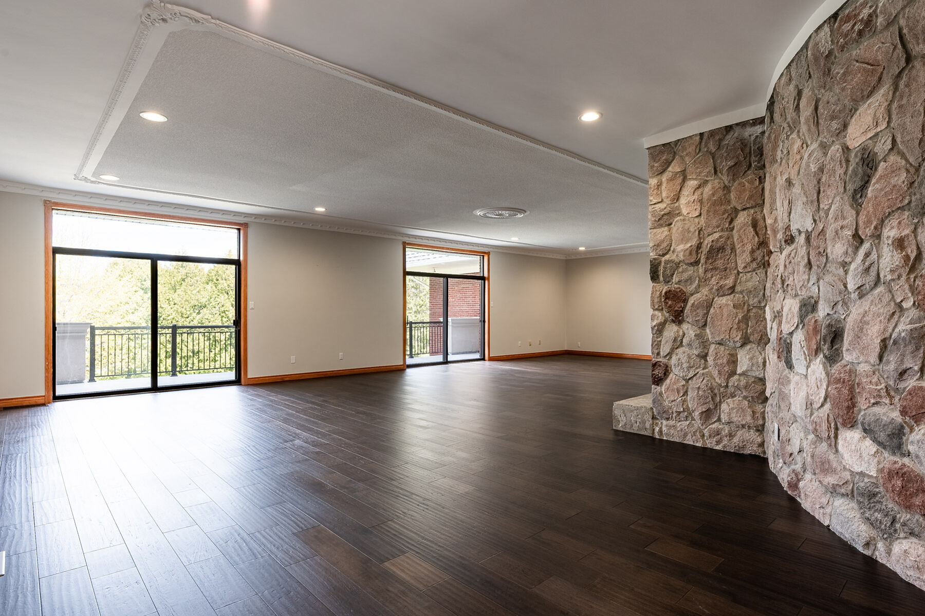  Prestigious King City Bungalow - 物件實景