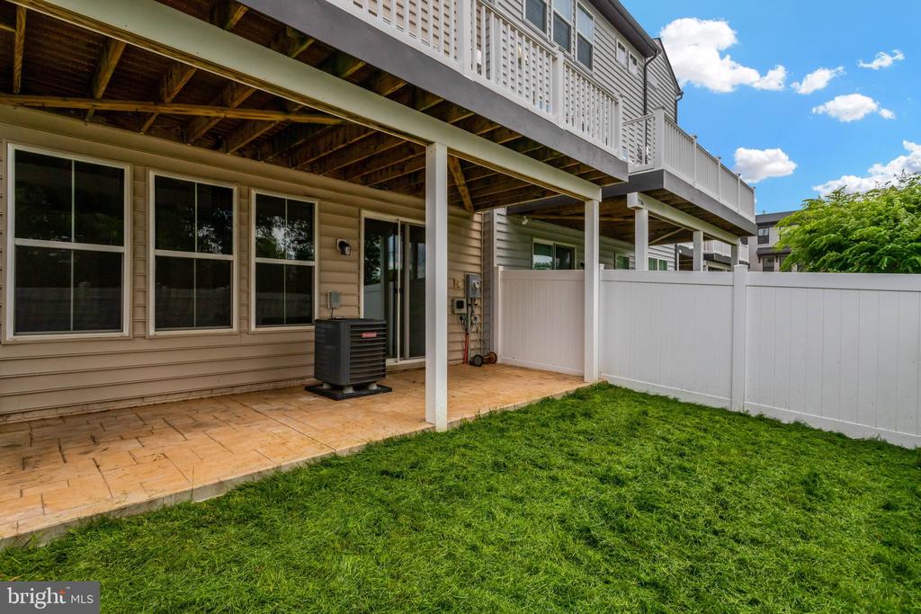 Alexandria, Virginia, 22306, United States, 3 Bedrooms Bedrooms, ,4 BathroomsBathrooms,Residential,For Sale,2019701