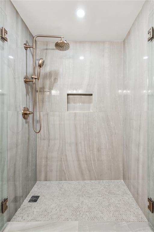 Alpharetta, Georgia, 30004, United States, 5 Bedrooms Bedrooms, ,7 BathroomsBathrooms,Residential,For Sale,1978962