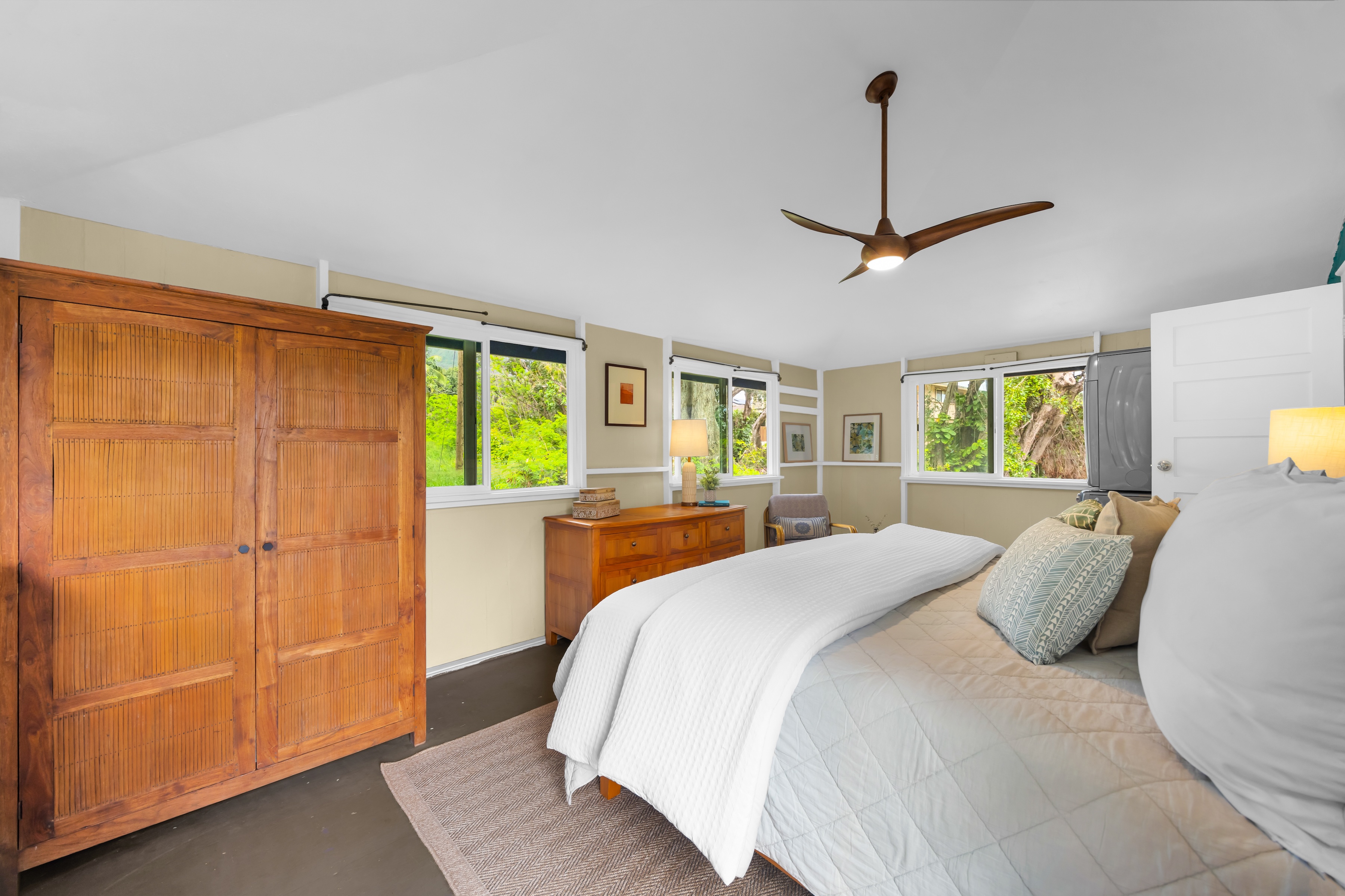  Timeless Plantation Home with Modern Upgrades - 物件實景