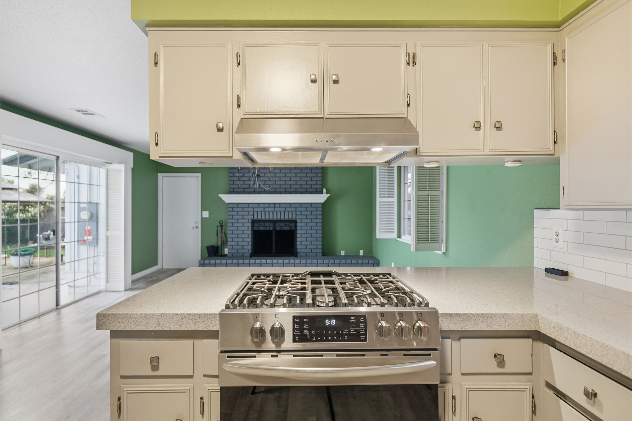 Redding, California, 96002, United States, 3 Bedrooms Bedrooms, ,2 BathroomsBathrooms,Residential,For Sale,2008802