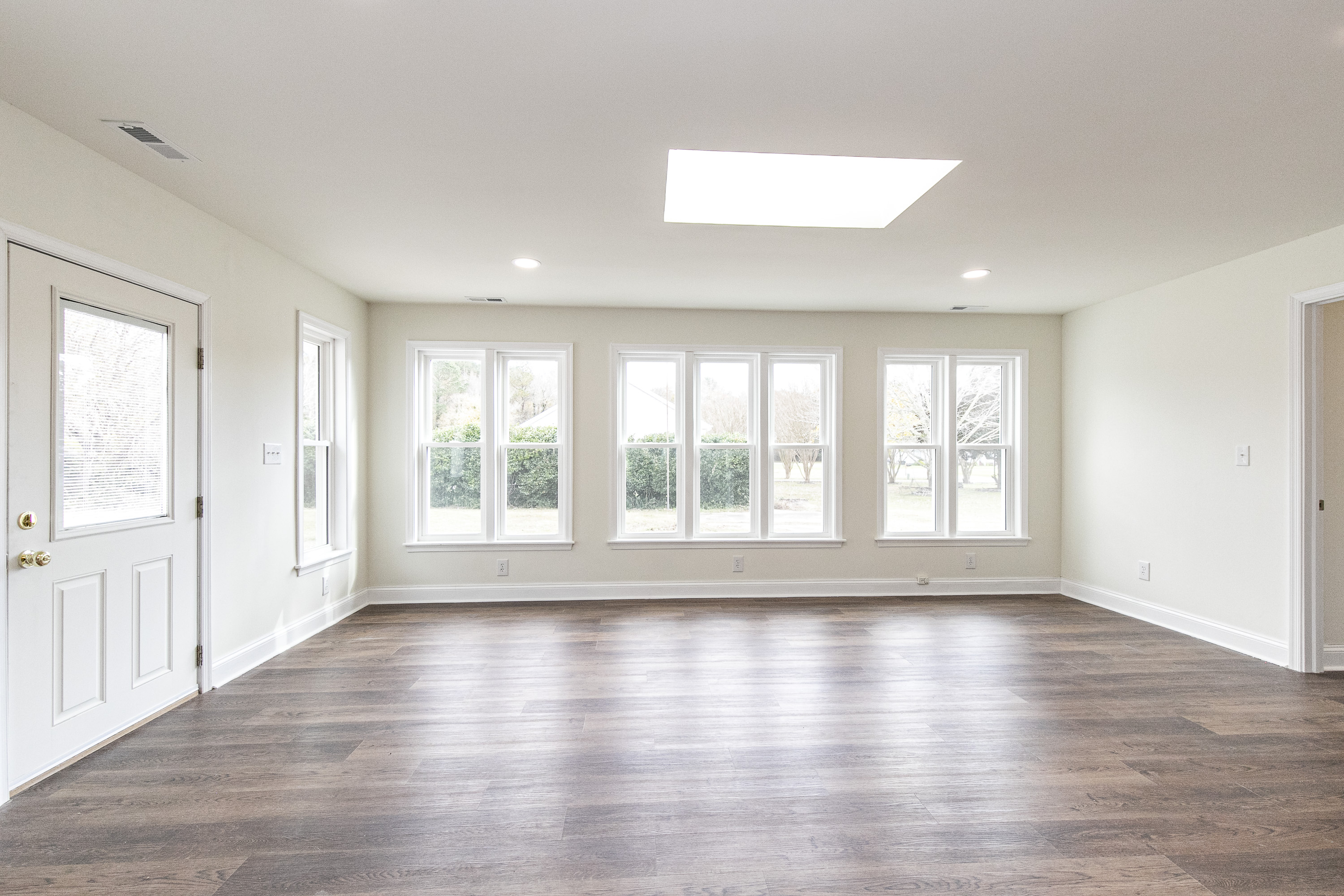 Onancock, Virginia, 23417, United States, 4 Bedrooms Bedrooms, ,3 BathroomsBathrooms,Residential,For Sale,1995976