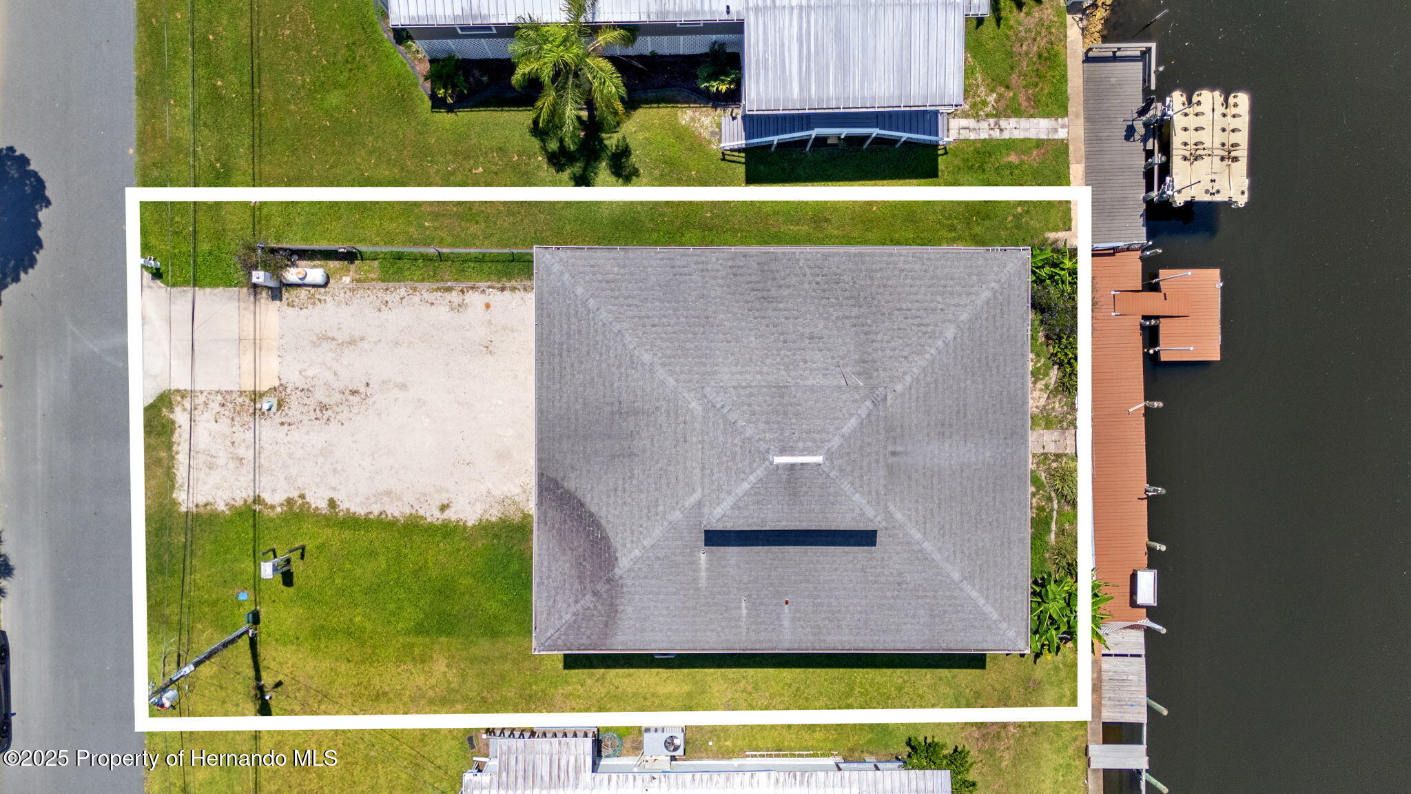 Crystal River, Florida, 34429, United States, 3 Bedrooms Bedrooms, ,2 BathroomsBathrooms,Residential,For Sale,1981608