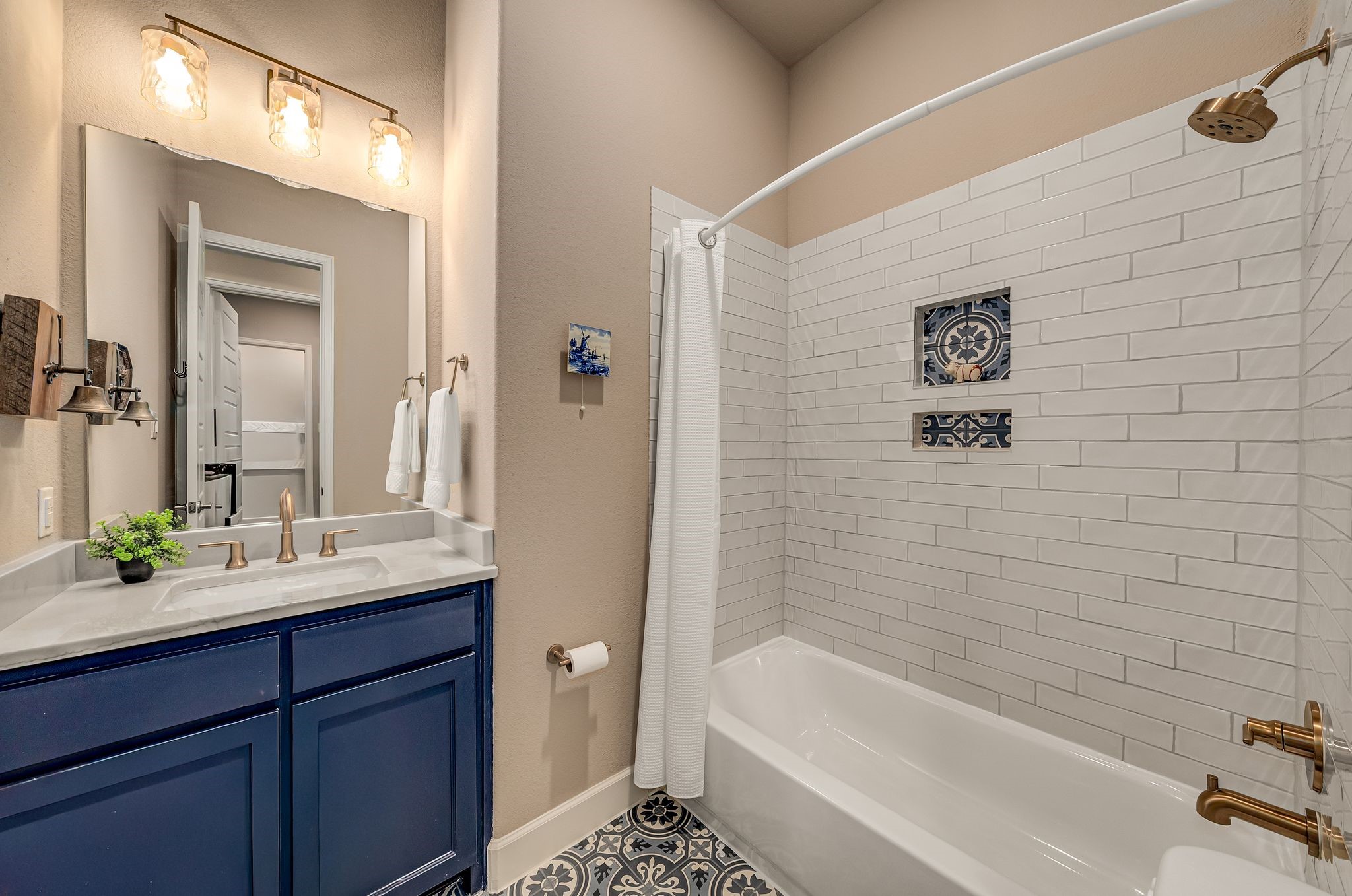 The Colony, Texas, 75056, United States, 4 Bedrooms Bedrooms, ,3 BathroomsBathrooms,Residential,For Sale,1987995