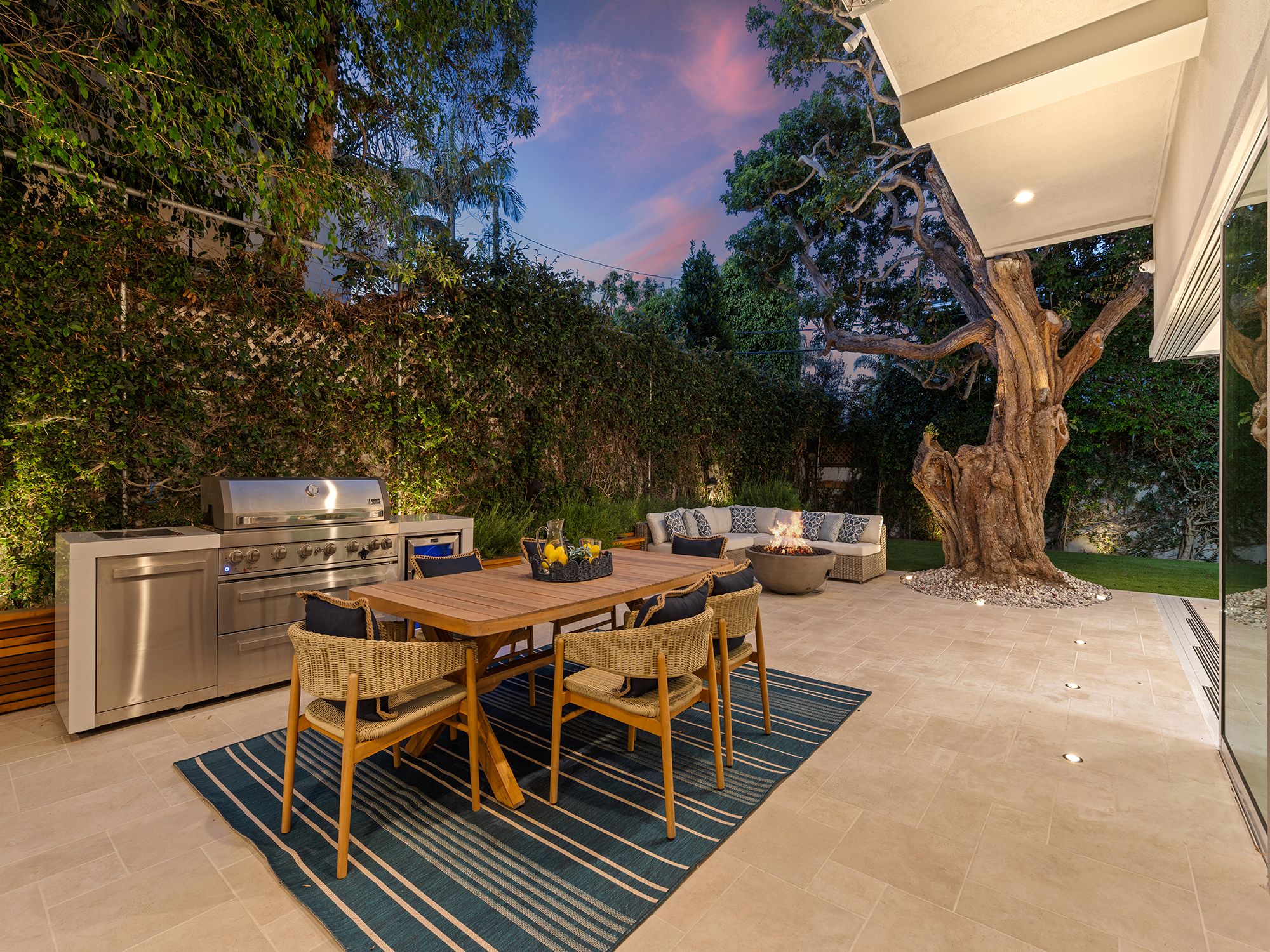 2300 John Street, Manhattan Beach, CA 90266 - 物件實景