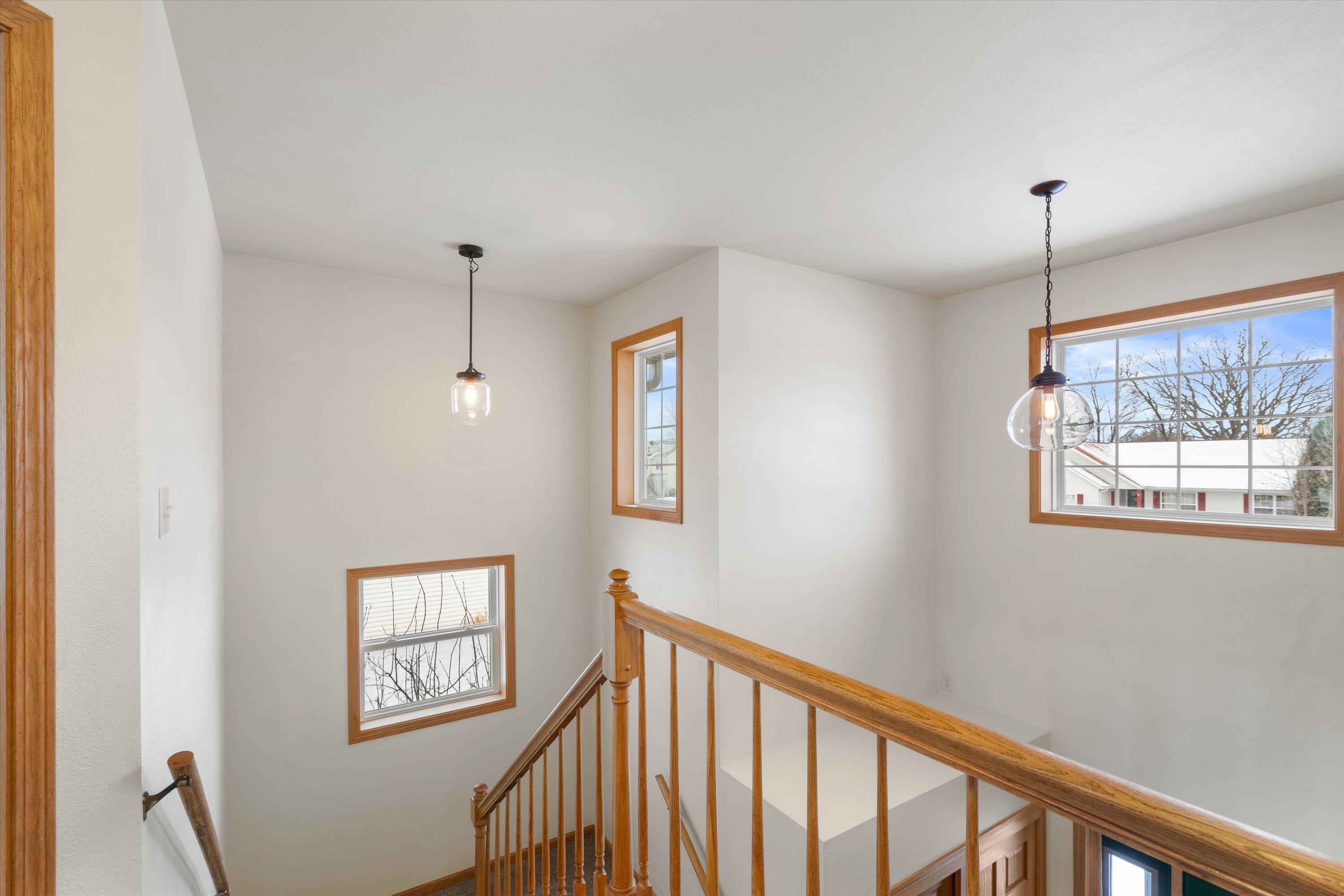 Oak Creek, Wisconsin, 53154, United States, 4 Bedrooms Bedrooms, ,4 BathroomsBathrooms,Residential,For Sale,2007520