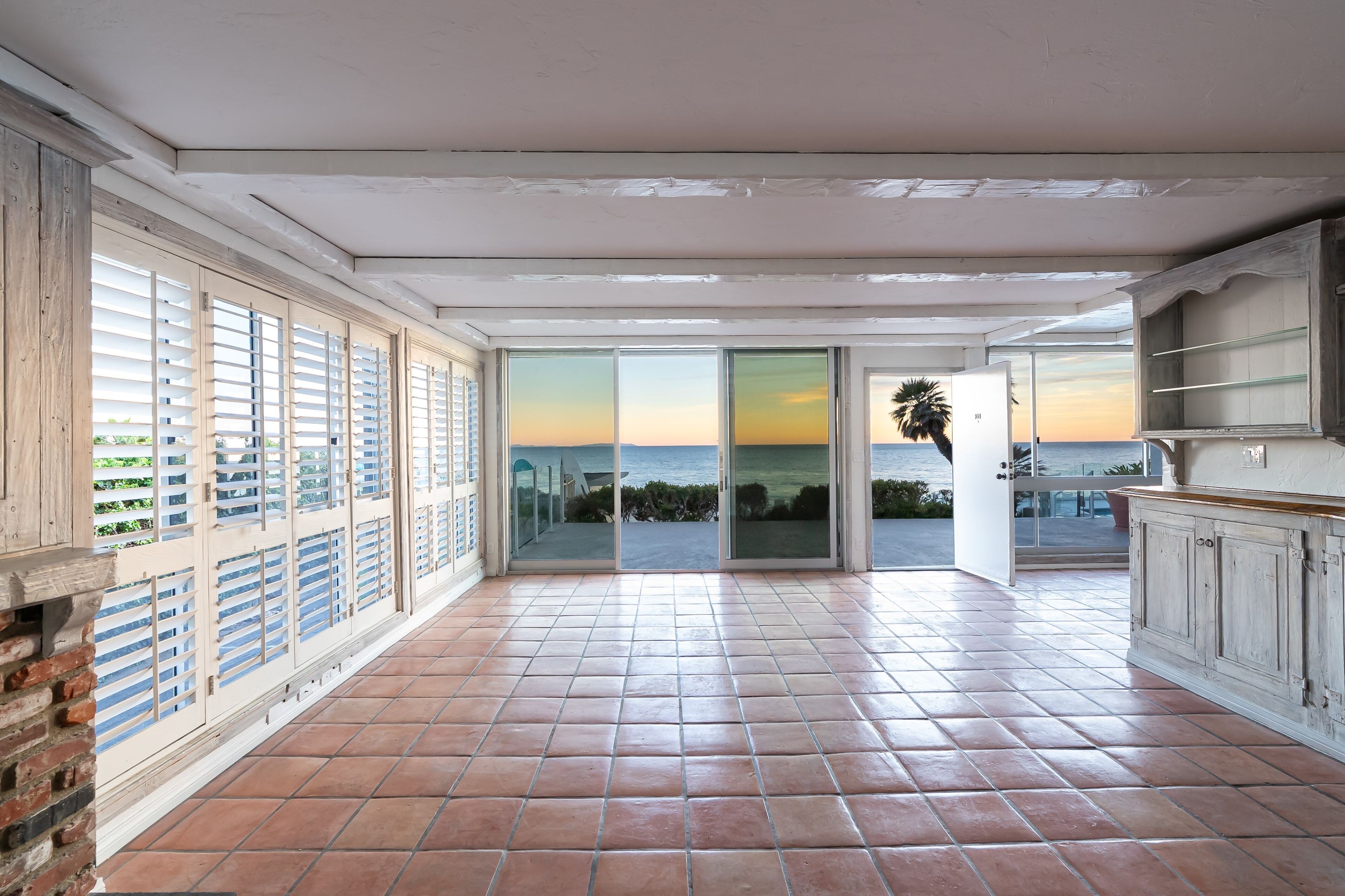  22548 Pacific Coast Highway, 101 - 物件實景