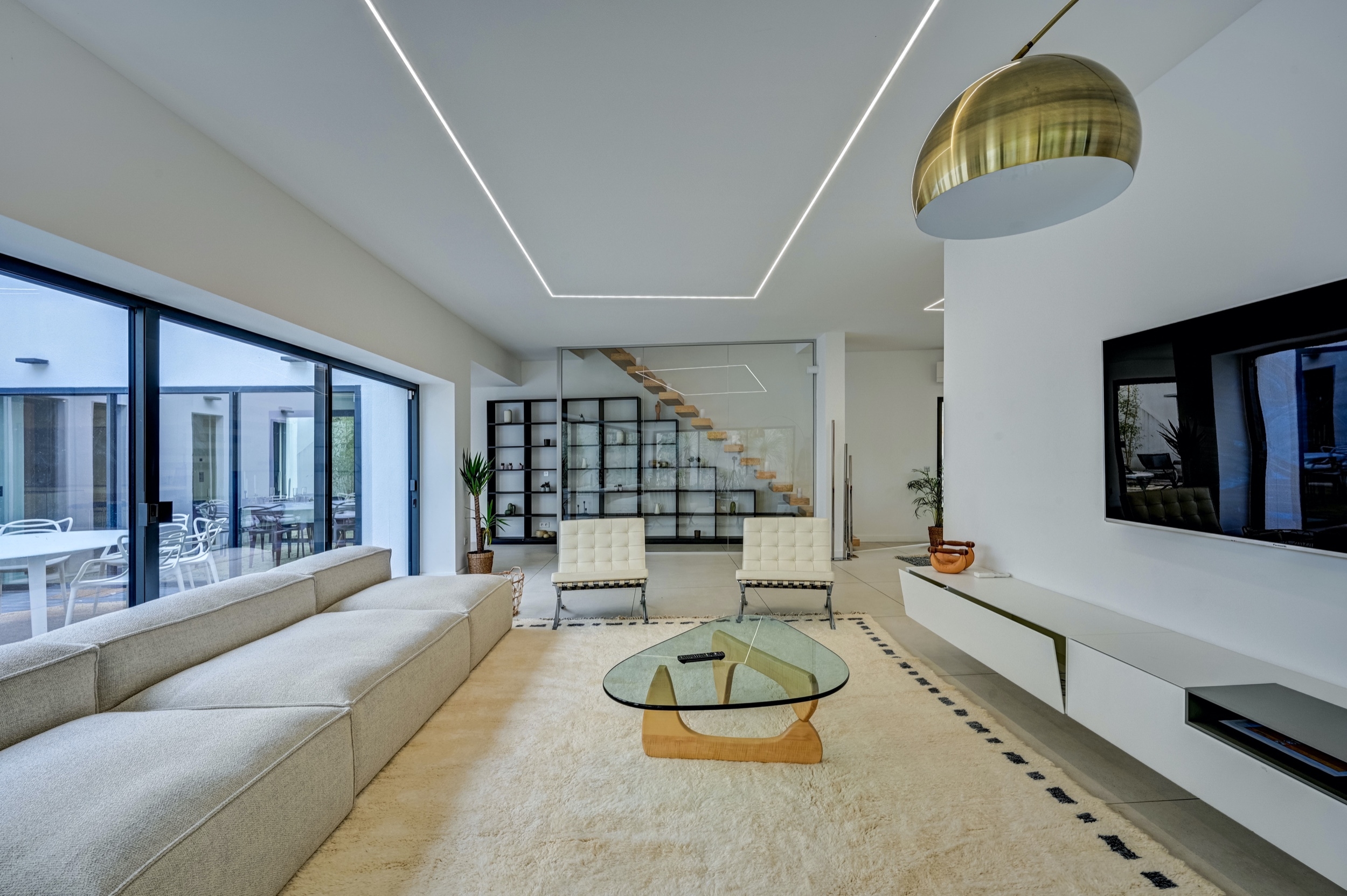  Aix-en-Provence — Contemporary House with Pool, Garden and Parking within Walki… - 物件實景