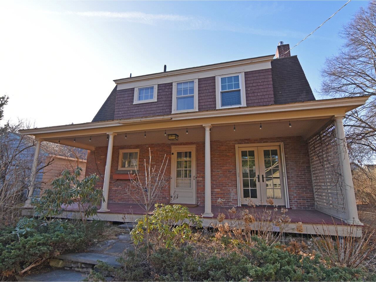 Burlington, Vermont, 05401, United States, 2 Bedrooms Bedrooms, ,2 BathroomsBathrooms,Residential,For Sale,1787470