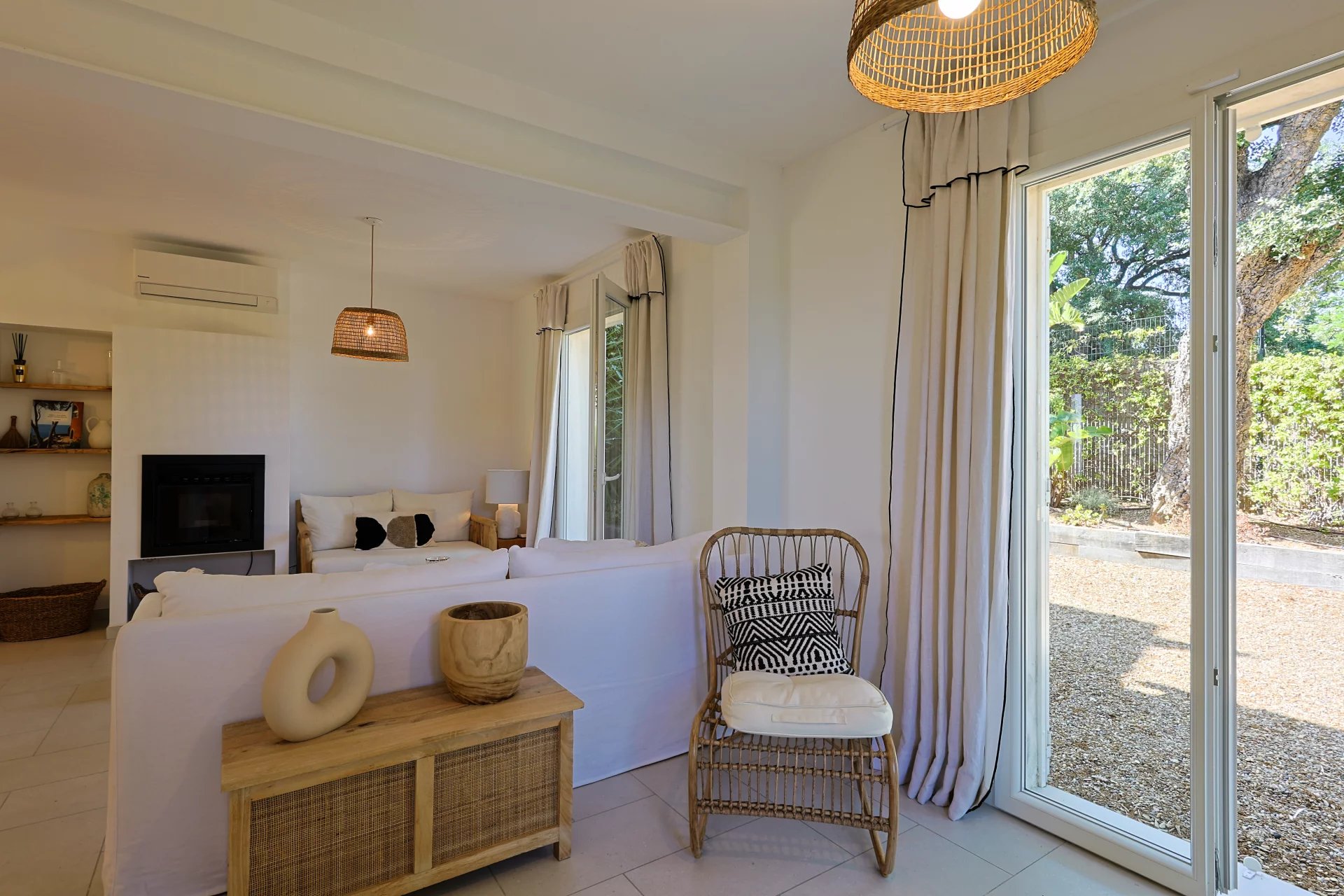 La Croix-Valmer, Provence-Alpes-Côte d’Azur, 83420, FR, ,Residential,For Sale,1867201