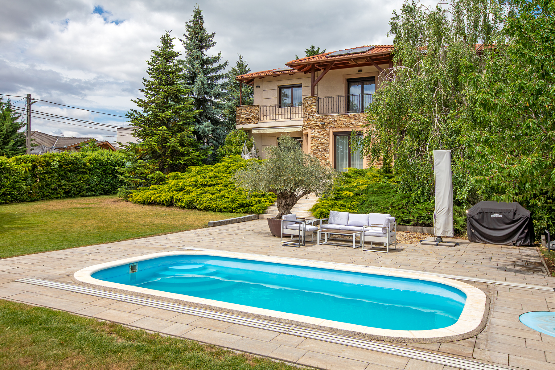  Well designed, energy efficient classic family villa in Érd - 物件實景