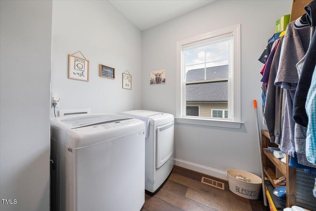 Youngsville, North Carolina, 27596, United States, 4 Bedrooms Bedrooms, ,3 BathroomsBathrooms,Residential,For Sale,1973877