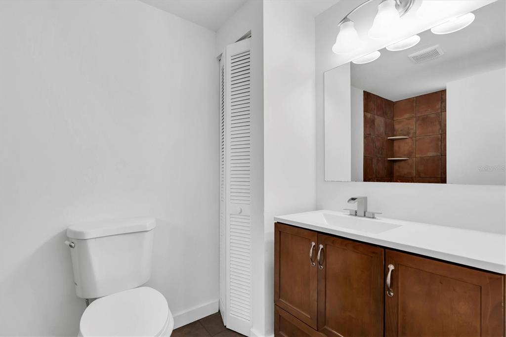 Tampa, Florida, 33629, United States, 2 Bedrooms Bedrooms, ,3 BathroomsBathrooms,Residential,For Sale,1858251
