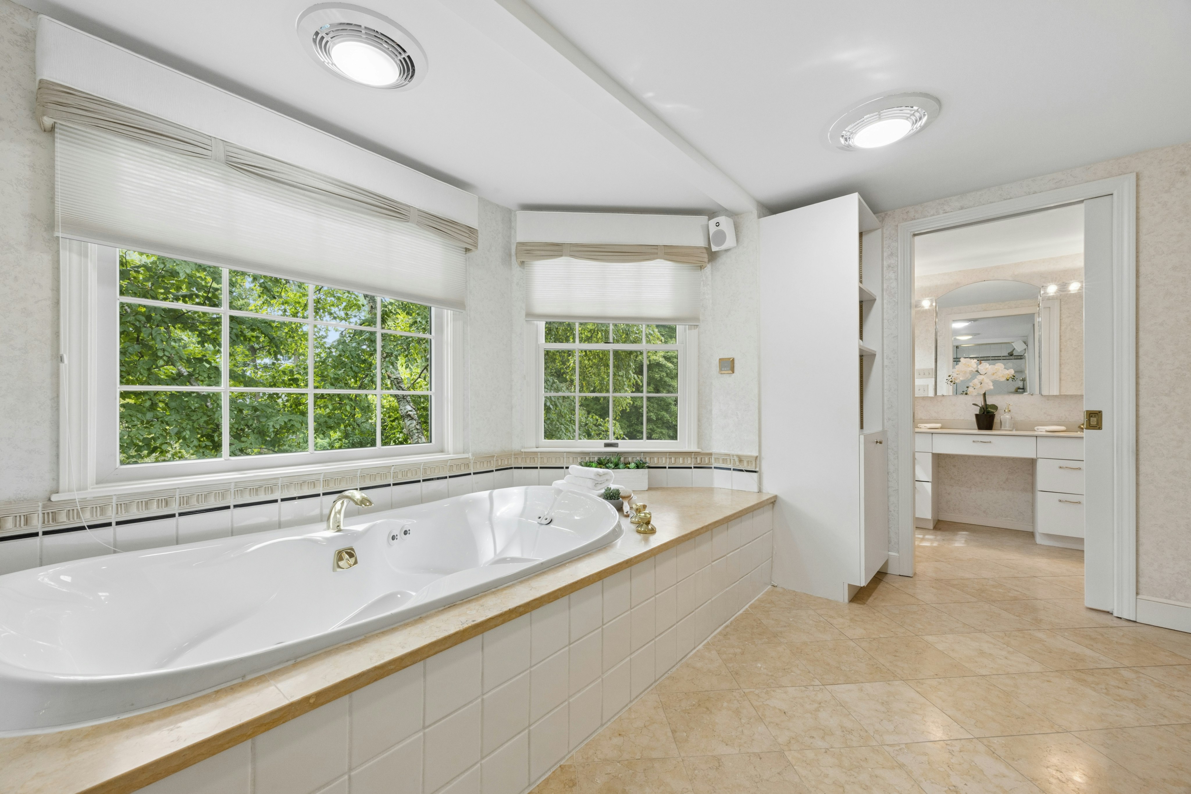  18 Lois Lane, Lexington, MA, 02420 - 物件實景