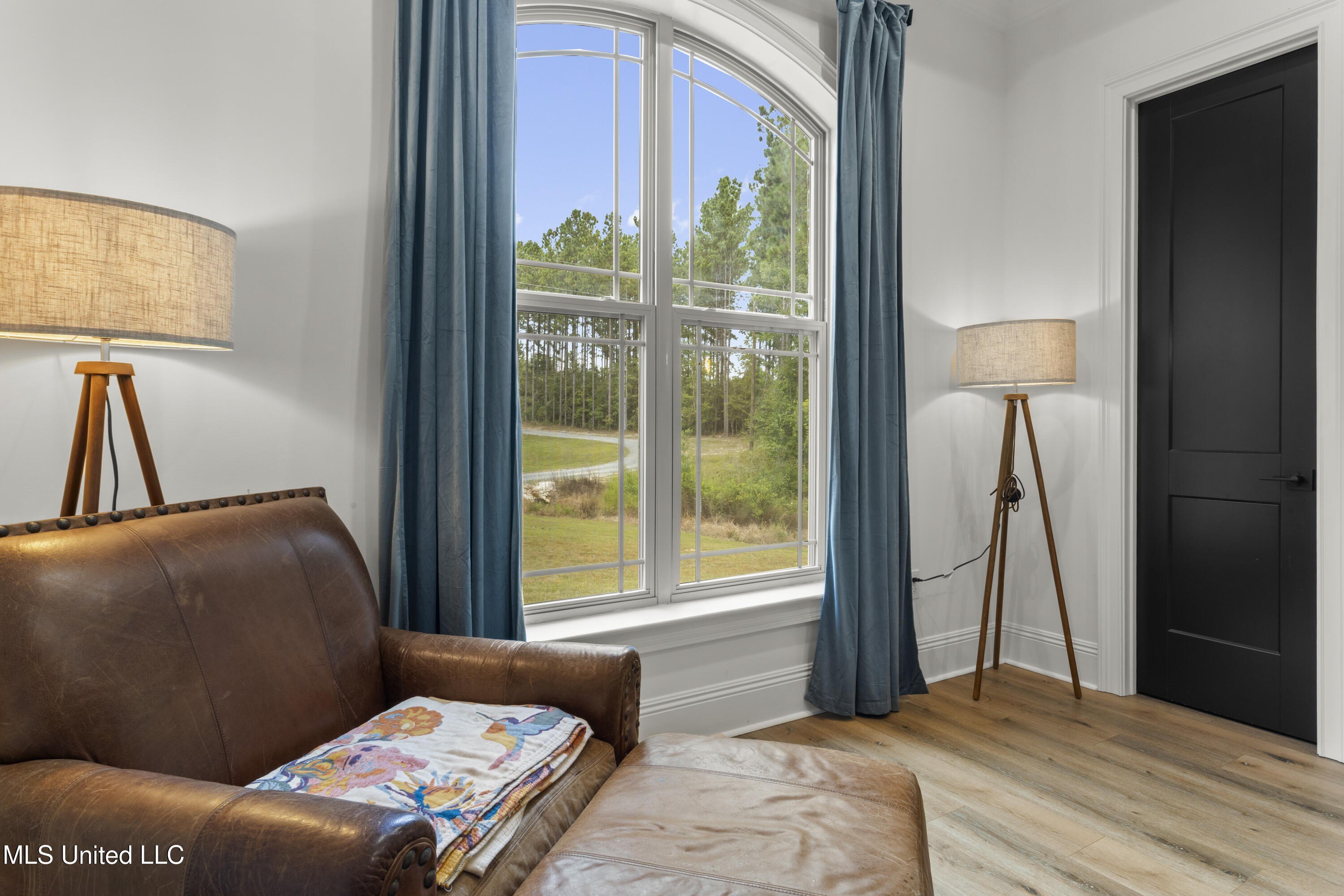 Gulfport, Mississippi, 39503, United States, 5 Bedrooms Bedrooms, ,5 BathroomsBathrooms,Residential,For Sale,1974357