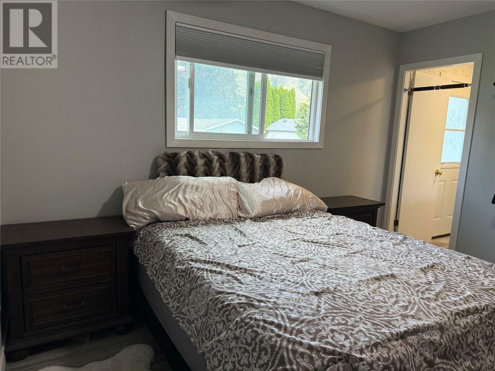 KAMLOOPS, British Columbia, V2H 1L4, CA, 4 Bedrooms Bedrooms, ,2 BathroomsBathrooms,Residential,For Sale,1874935