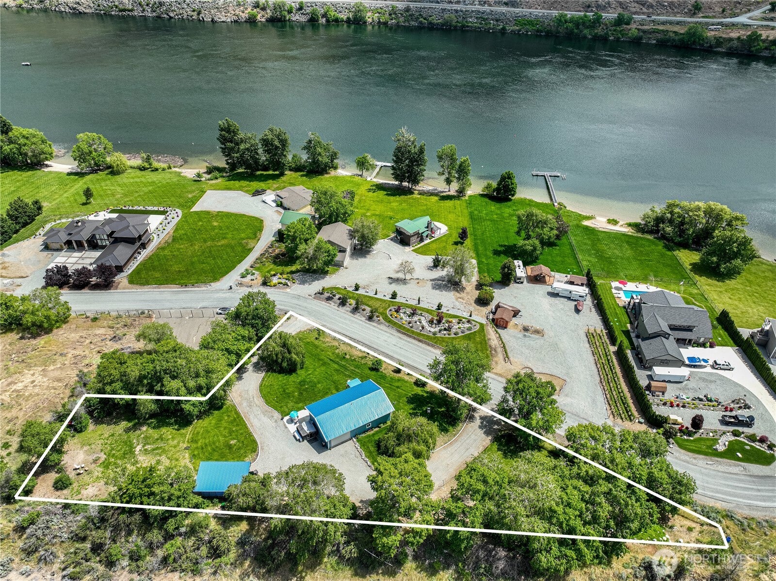 Chelan Falls, Washington, 98817, United States, 1 Bedroom Bedrooms, ,1 BathroomBathrooms,Residential,For Sale,1828092