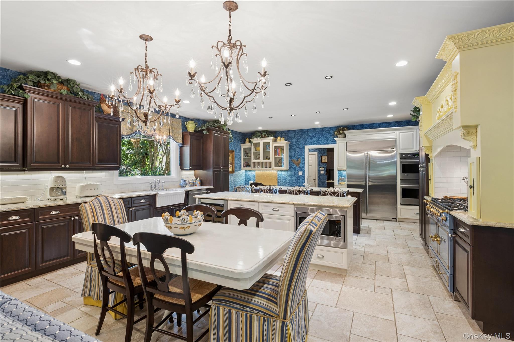  14 Esmond Avenue, Melville, NY, 11747 - 物件實景