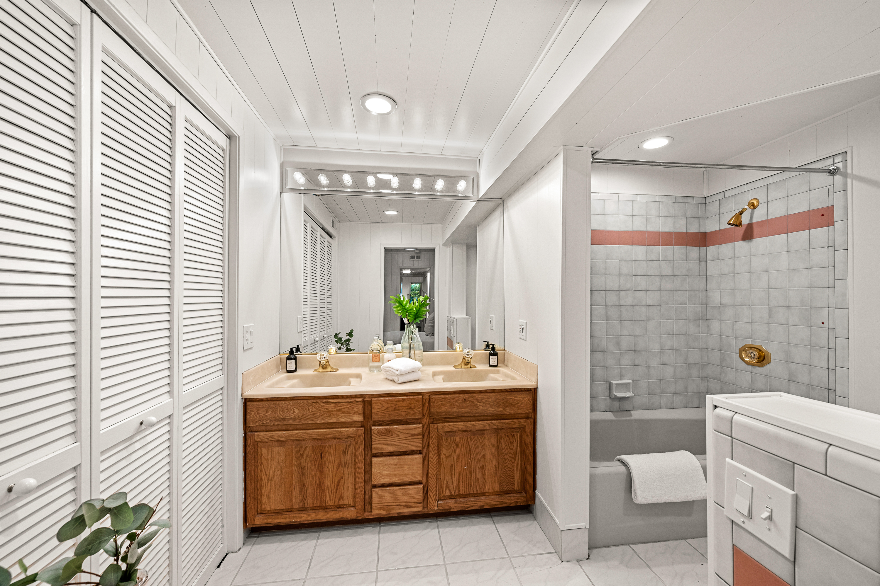  Magical Mid-Century Corte Madera Home - 物件實景