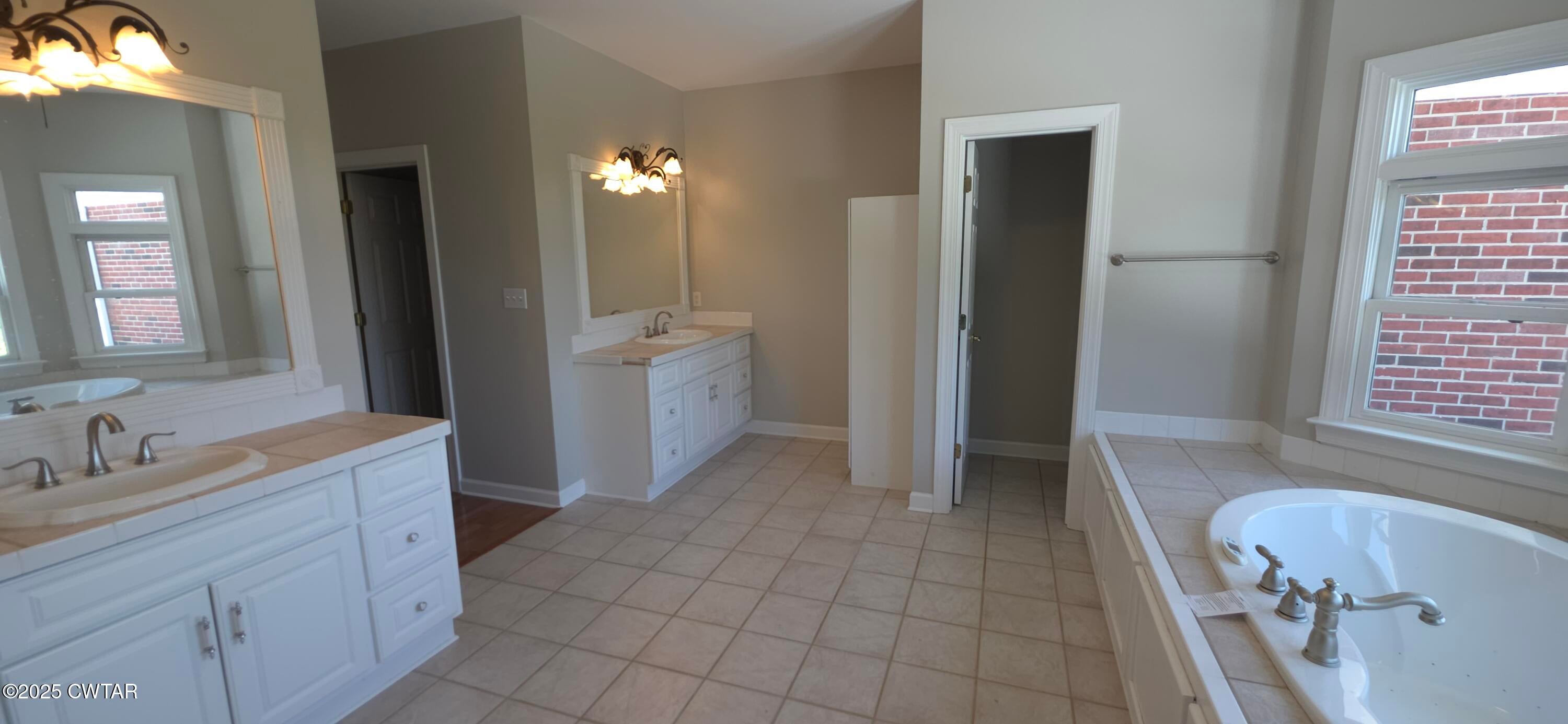Lavinia, Tennessee, 38348, United States, 6 Bedrooms Bedrooms, ,7 BathroomsBathrooms,Residential,For Sale,1941663