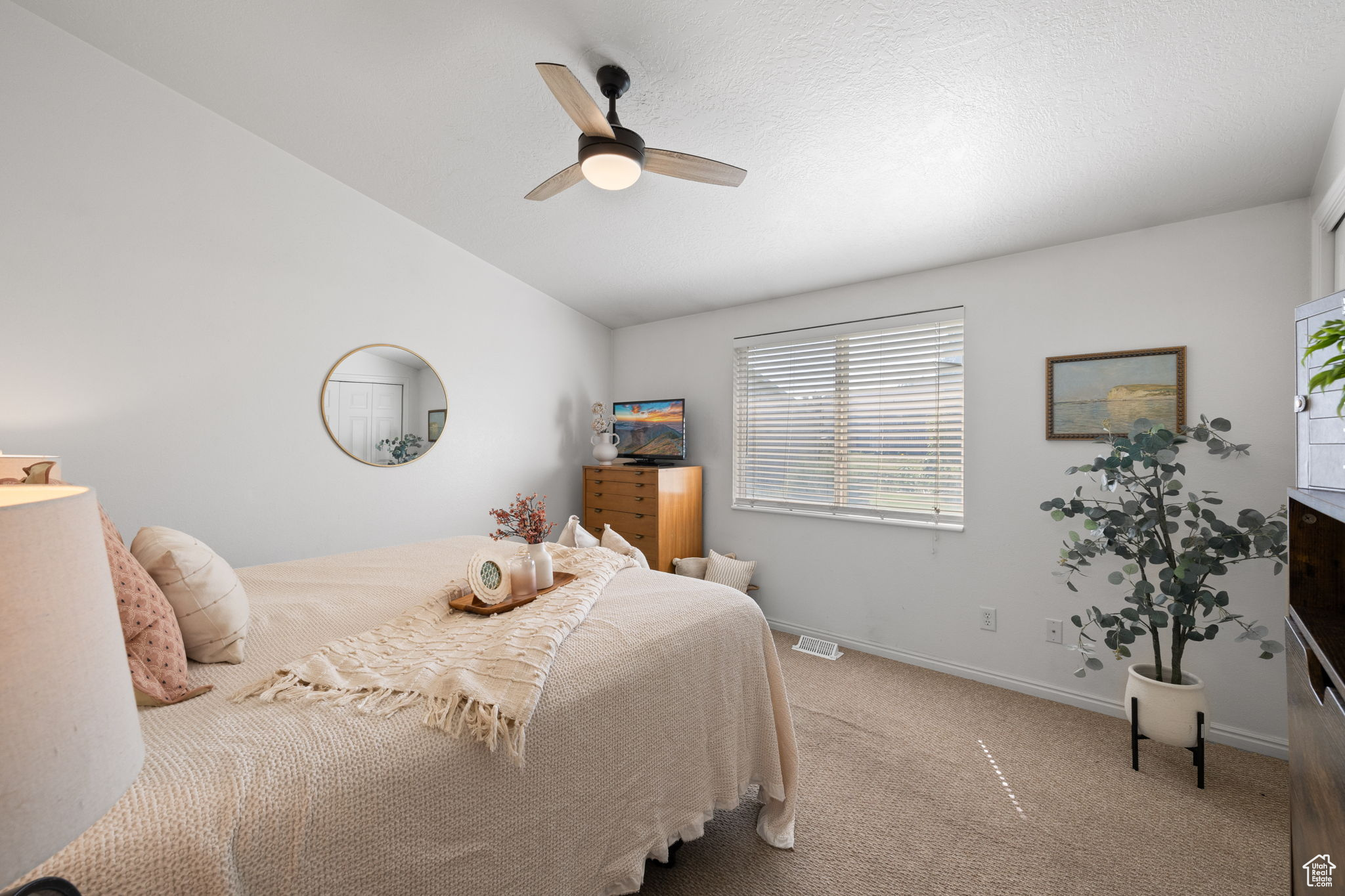 Saratoga Springs, Utah, 84045, United States, 3 Bedrooms Bedrooms, ,2 BathroomsBathrooms,Residential,For Sale,1911189