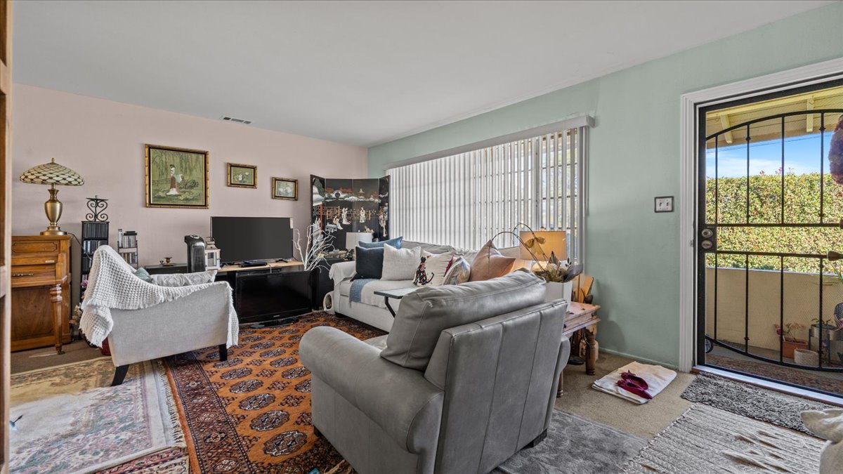 Loma Linda, California, 92354, United States, 3 Bedrooms Bedrooms, ,2 BathroomsBathrooms,Residential,For Sale,1974823