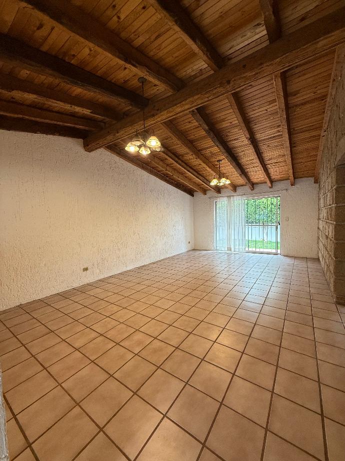 Querétaro, Querétaro, 76100, Mexico, 2 Bedrooms Bedrooms, ,2 BathroomsBathrooms,Residential,For Sale,1926939