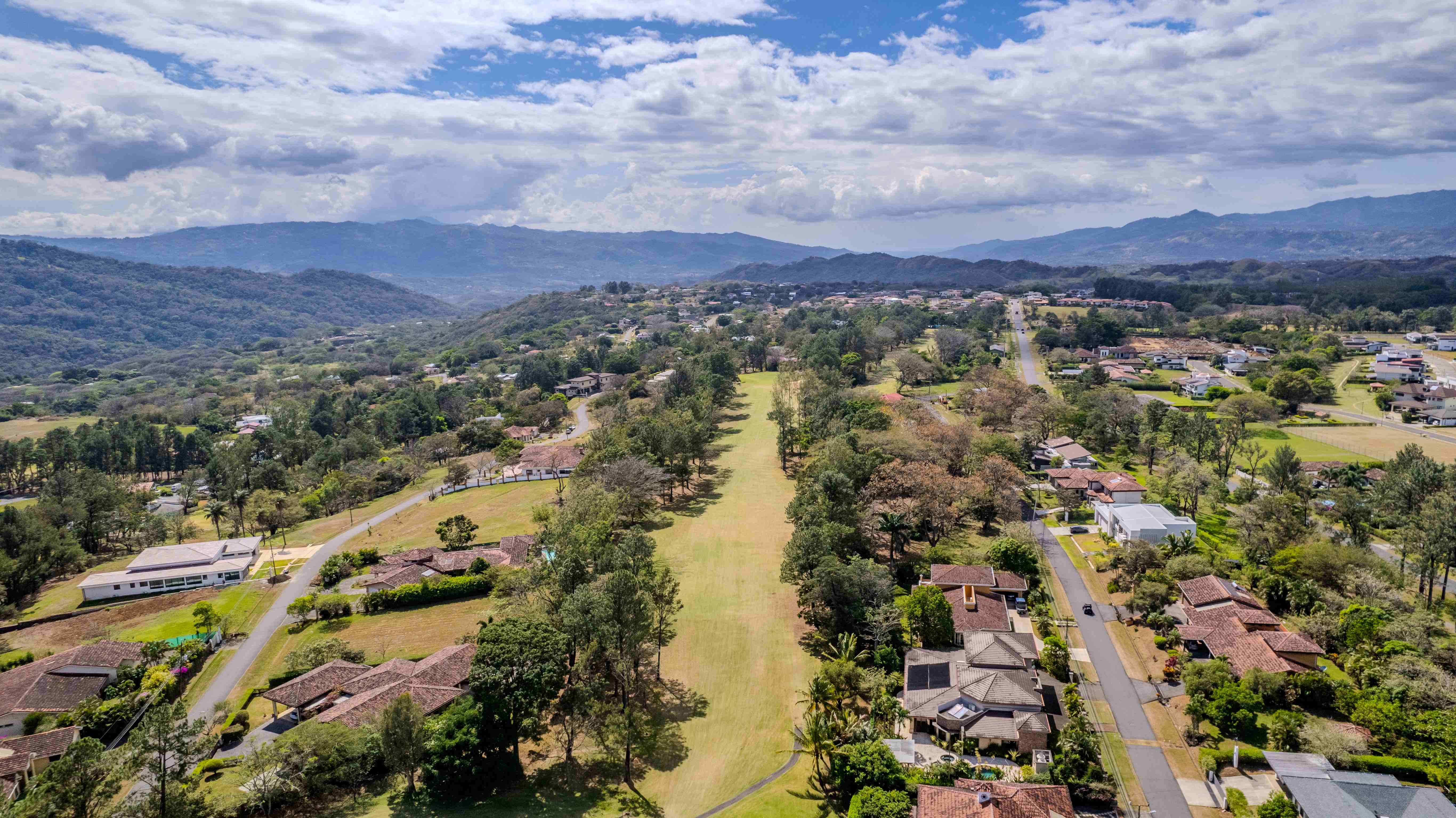 La Guacima, Alajuela, CR, 4 Bedrooms Bedrooms, ,2 BathroomsBathrooms,Residential,For Sale,1708336