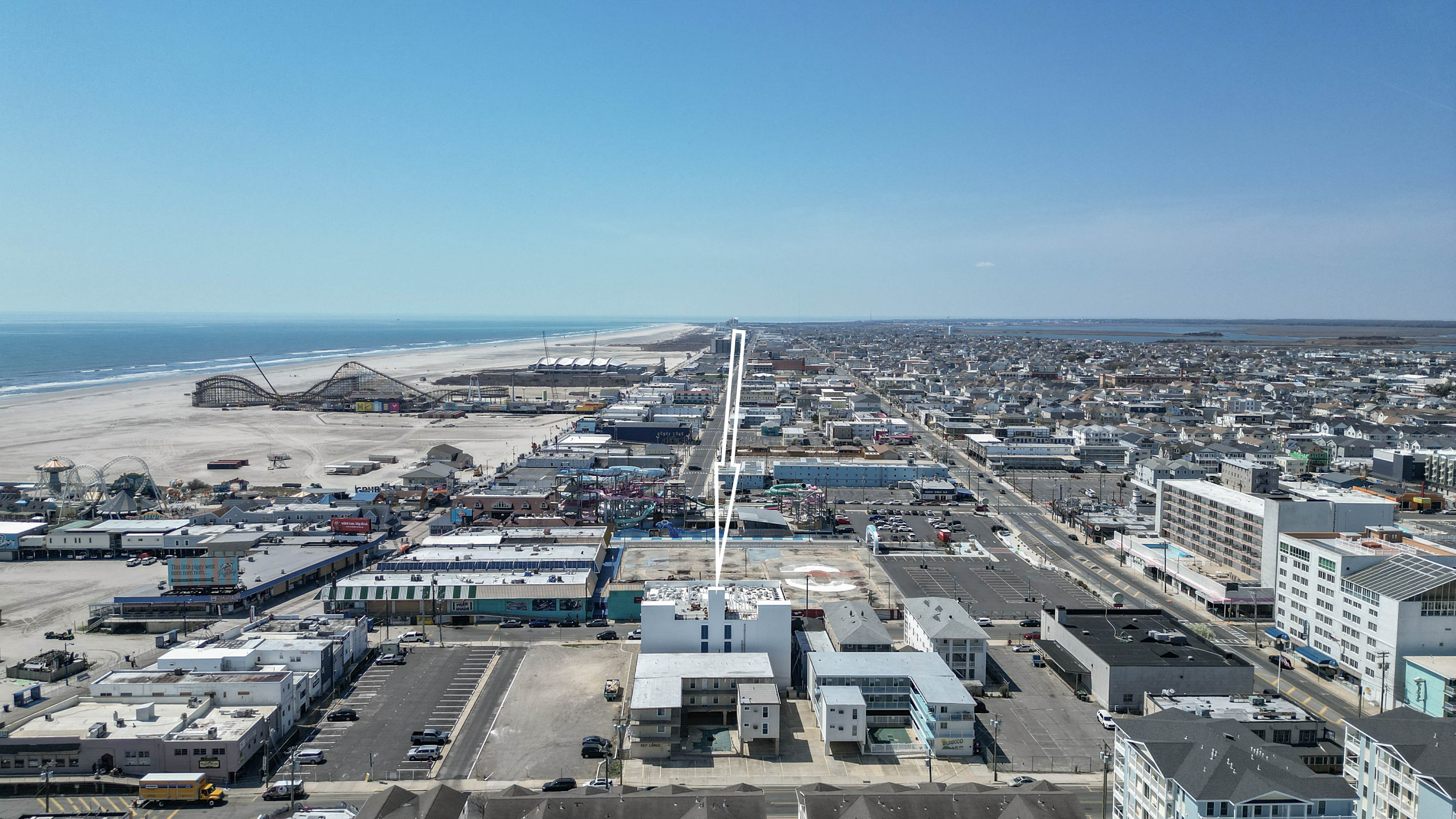  323 E Oak Avenue #102 - 物件實景