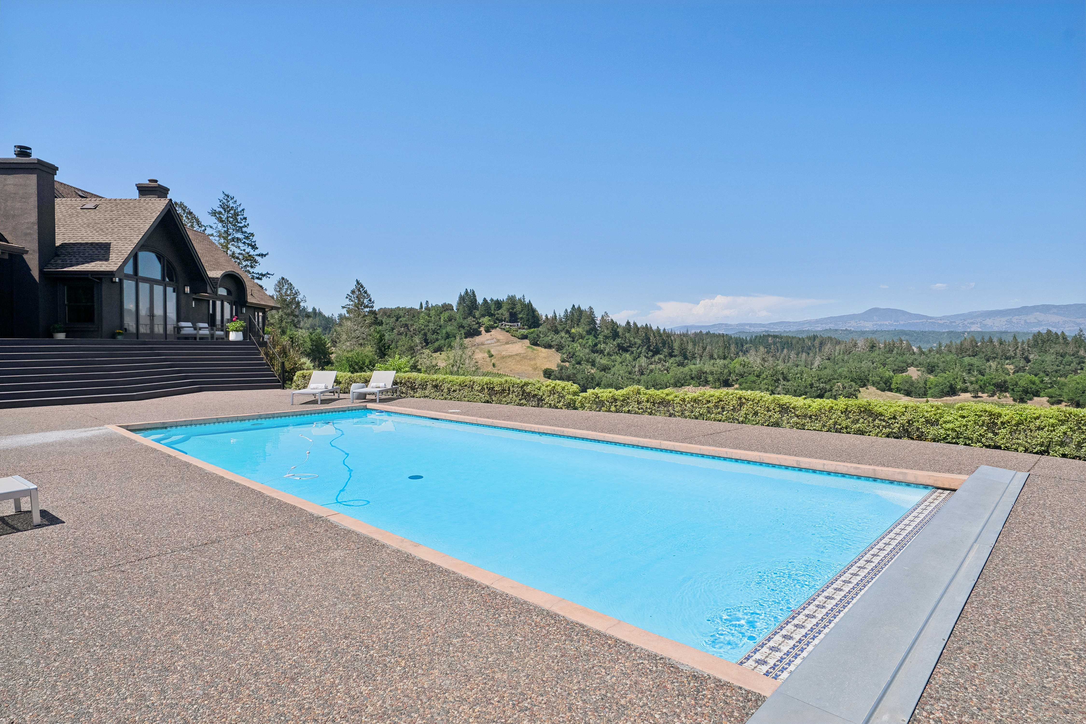  2355 West Dry Creek Road, Healdsburg, CA 95448 - 物件實景