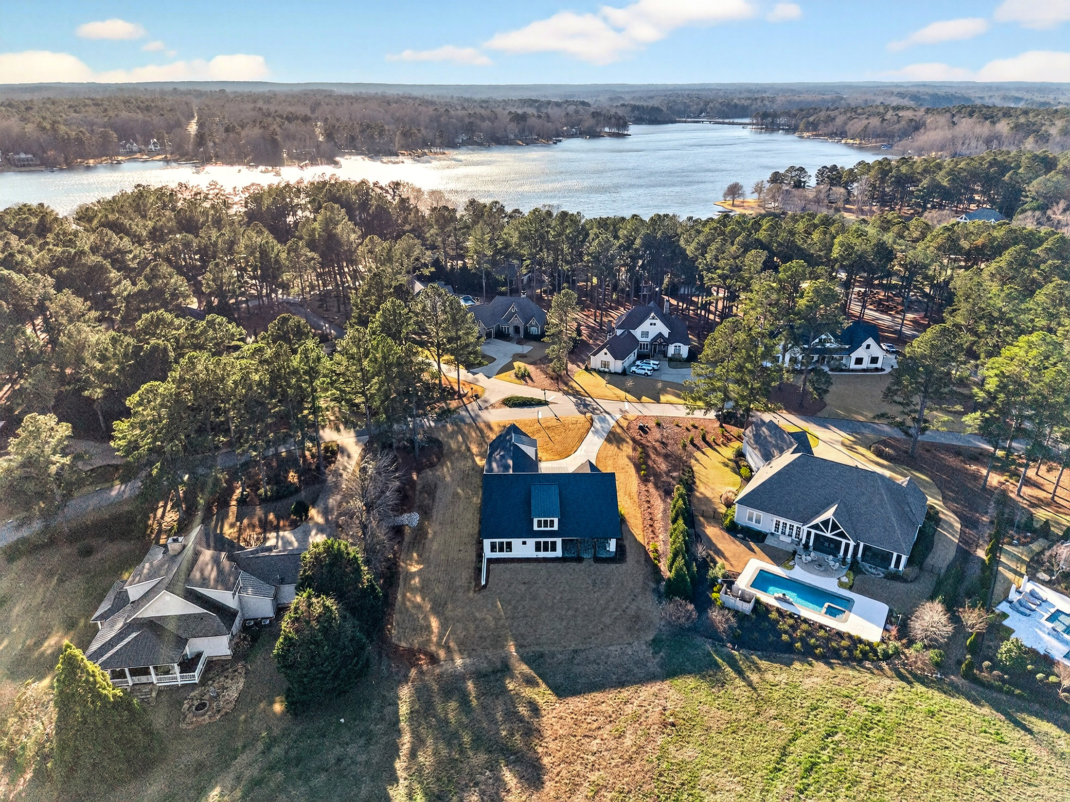  Stunning New Home by Green Park Homes in Sought-after Cuscowilla Community - 物件實景