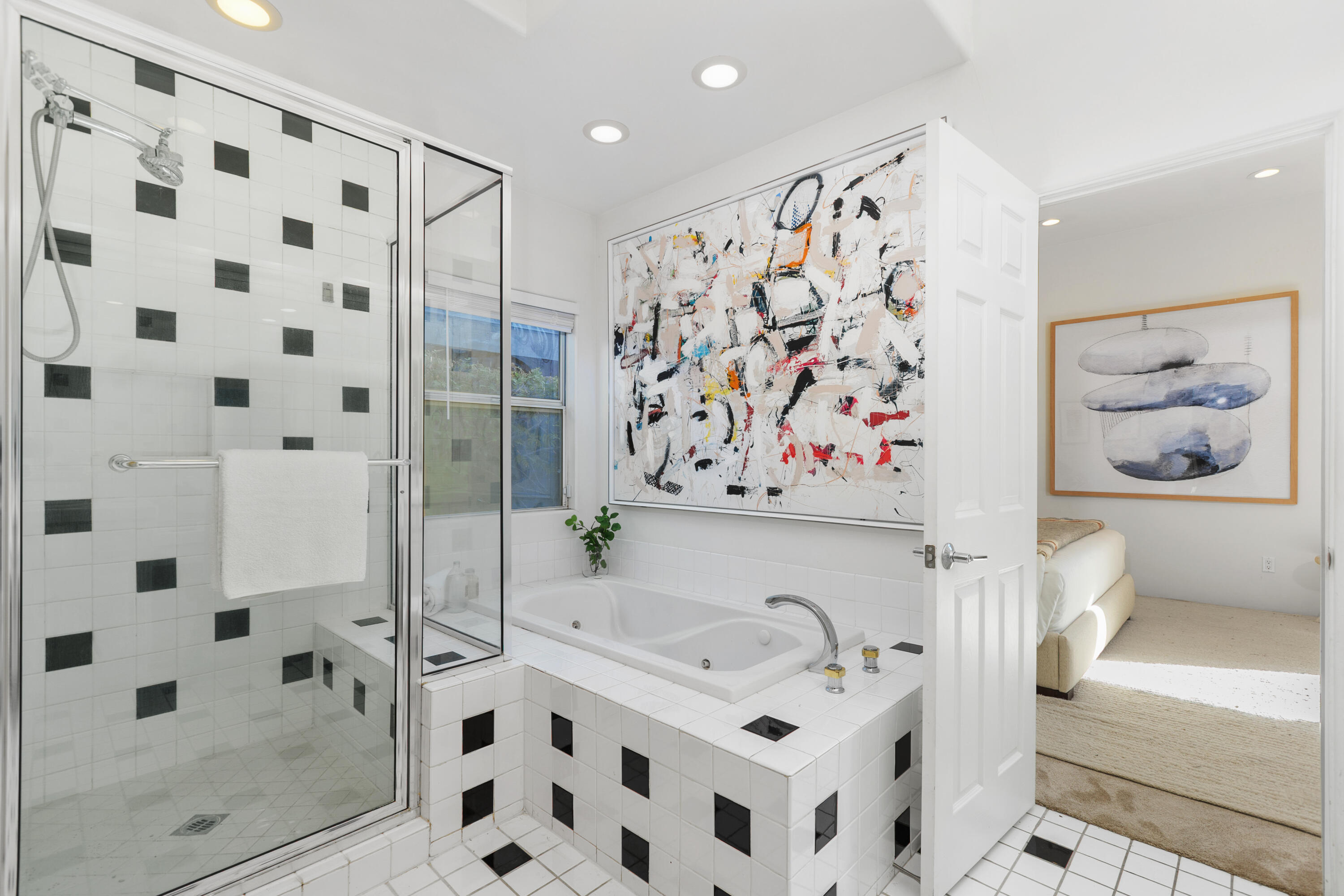 La Quinta, California, 92253, United States, 4 Bedrooms Bedrooms, ,1 BathroomBathrooms,Residential,For Sale,1999091