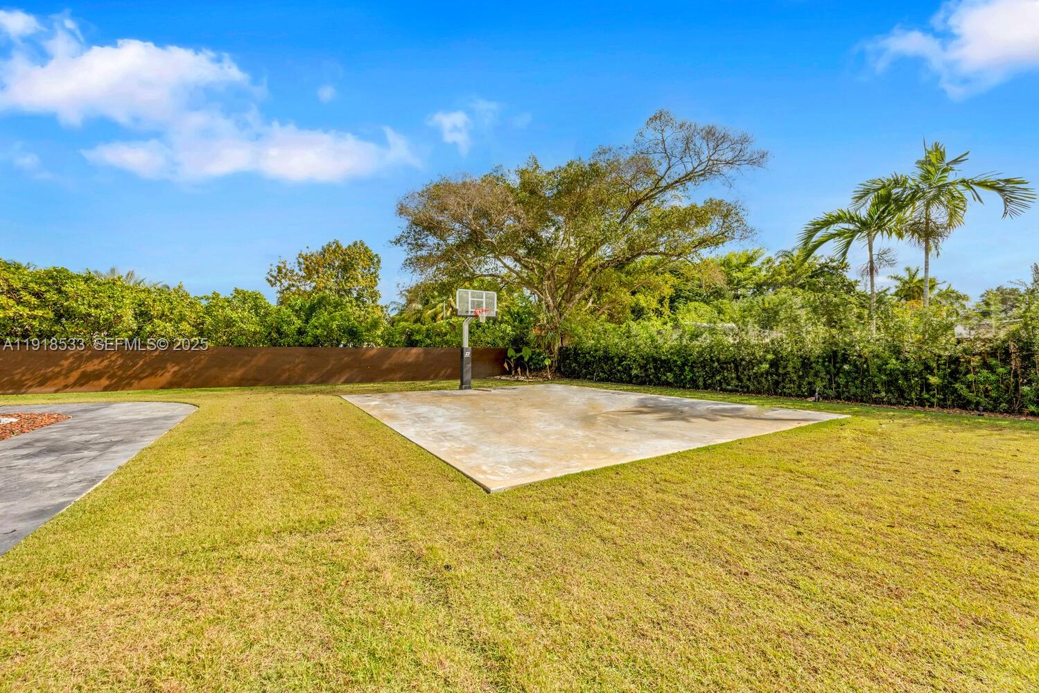 Miami, Florida, 33173, United States, 6 Bedrooms Bedrooms, ,7 BathroomsBathrooms,Residential,For Sale,2001798