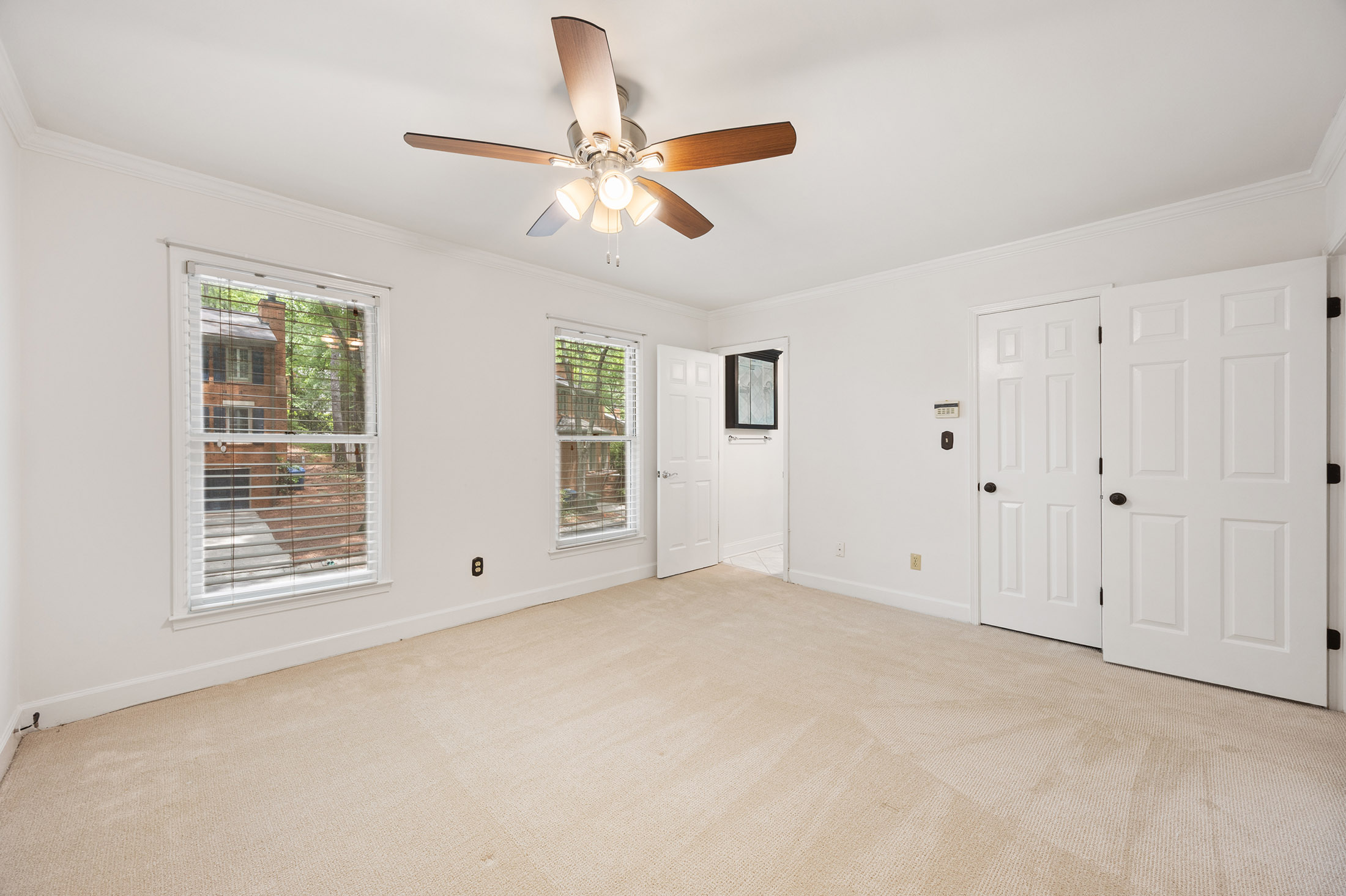  Morningside End-unit Townhome Combines Location, Privacy and Value - 物件實景