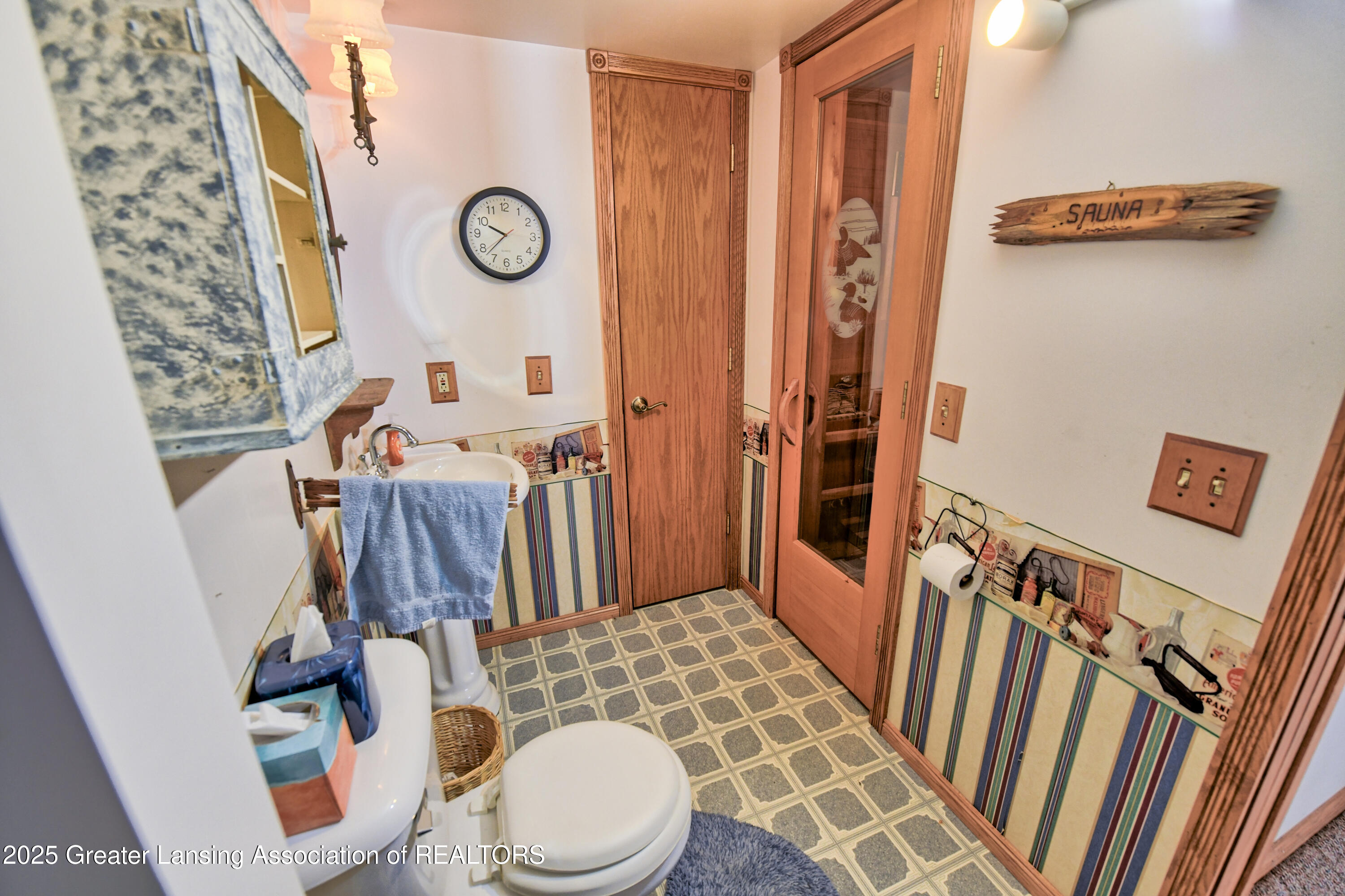 Portland, Michigan, 48875, United States, 5 Bedrooms Bedrooms, ,4 BathroomsBathrooms,Residential,For Sale,2031480