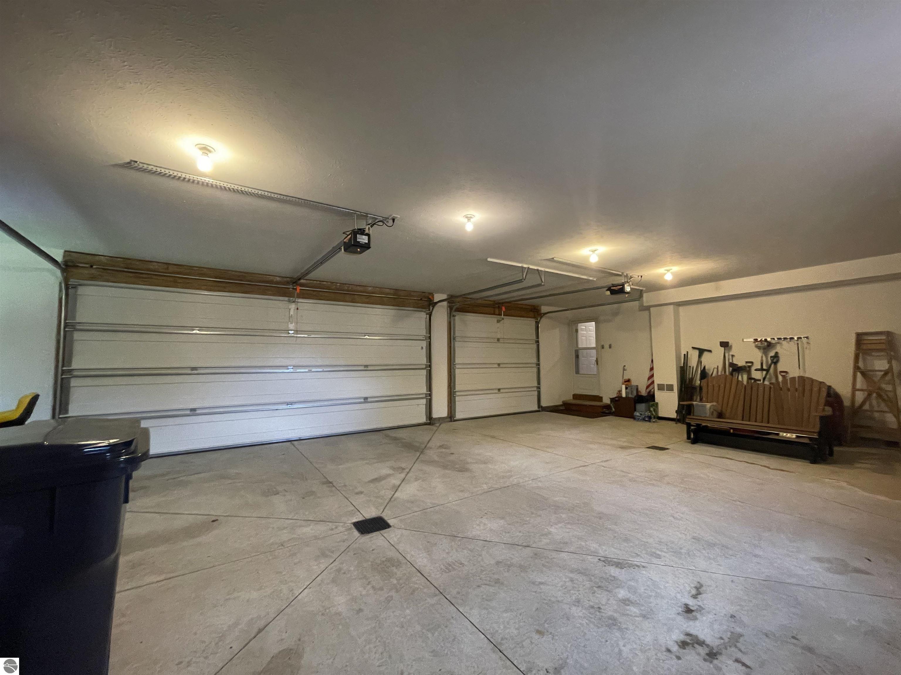 Harrison, Michigan, 48625, United States, 5 Bedrooms Bedrooms, ,4 BathroomsBathrooms,Residential,For Sale,1990816