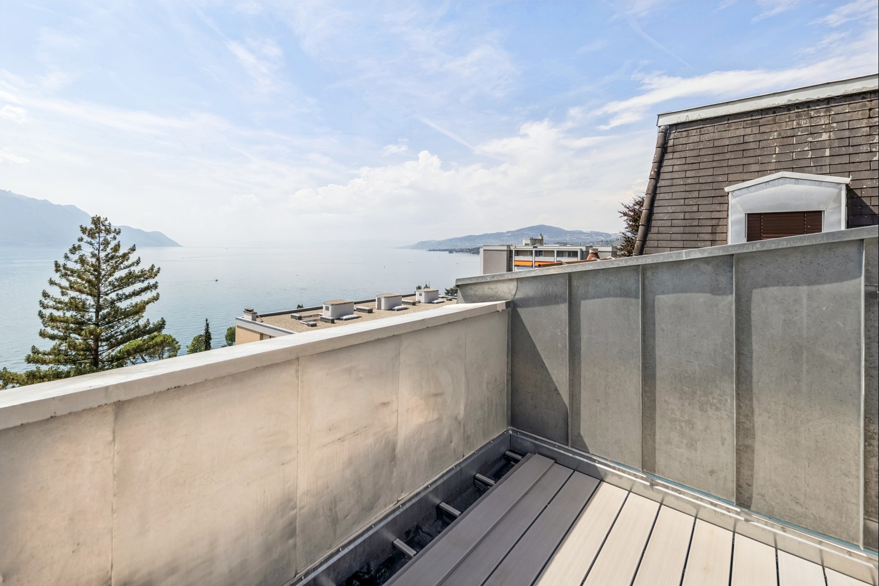 A charming penthouse with an exceptional panoramic view - 物件實景
