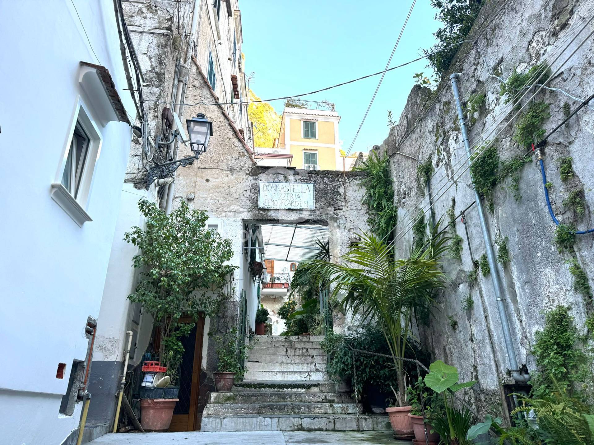 Via Salita d'ancora, Amalfi, Salerno, 84011, IT, 2 Bedrooms Bedrooms, ,1 BathroomBathrooms,Residential,For Sale,Via Salita d'ancora,1673101