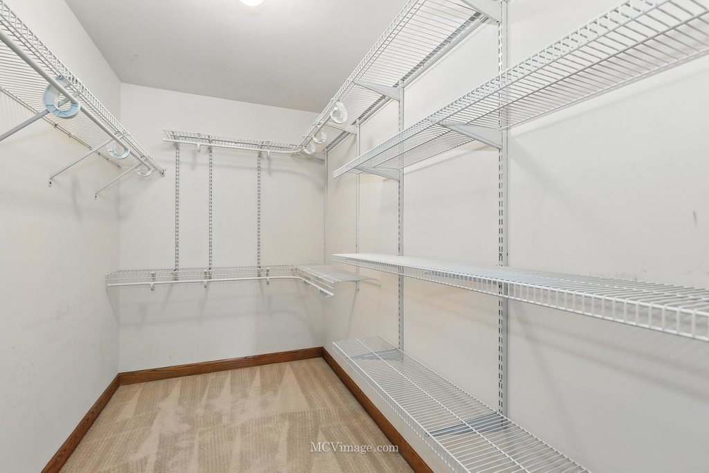 Plainfield, Illinois, 60586, United States, 5 Bedrooms Bedrooms, ,3 BathroomsBathrooms,Residential,For Sale,1927144