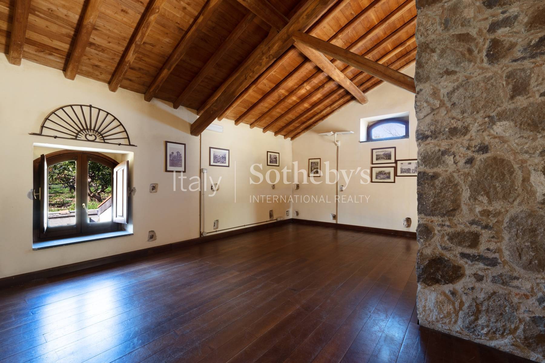  Prestigious property nestled between Mount Etna and the sea - 物件實景
