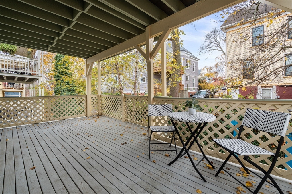 Cambridge, Massachusetts, 02140, United States, 2 Bedrooms Bedrooms, ,1 BathroomBathrooms,Residential,For Sale,1996055