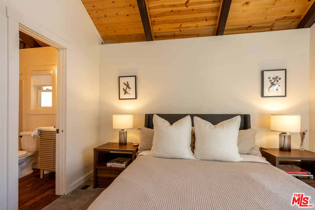 Big Bear Lake, California, 92315, United States, 3 Bedrooms Bedrooms, ,1 BathroomBathrooms,Residential,For Sale,2000998