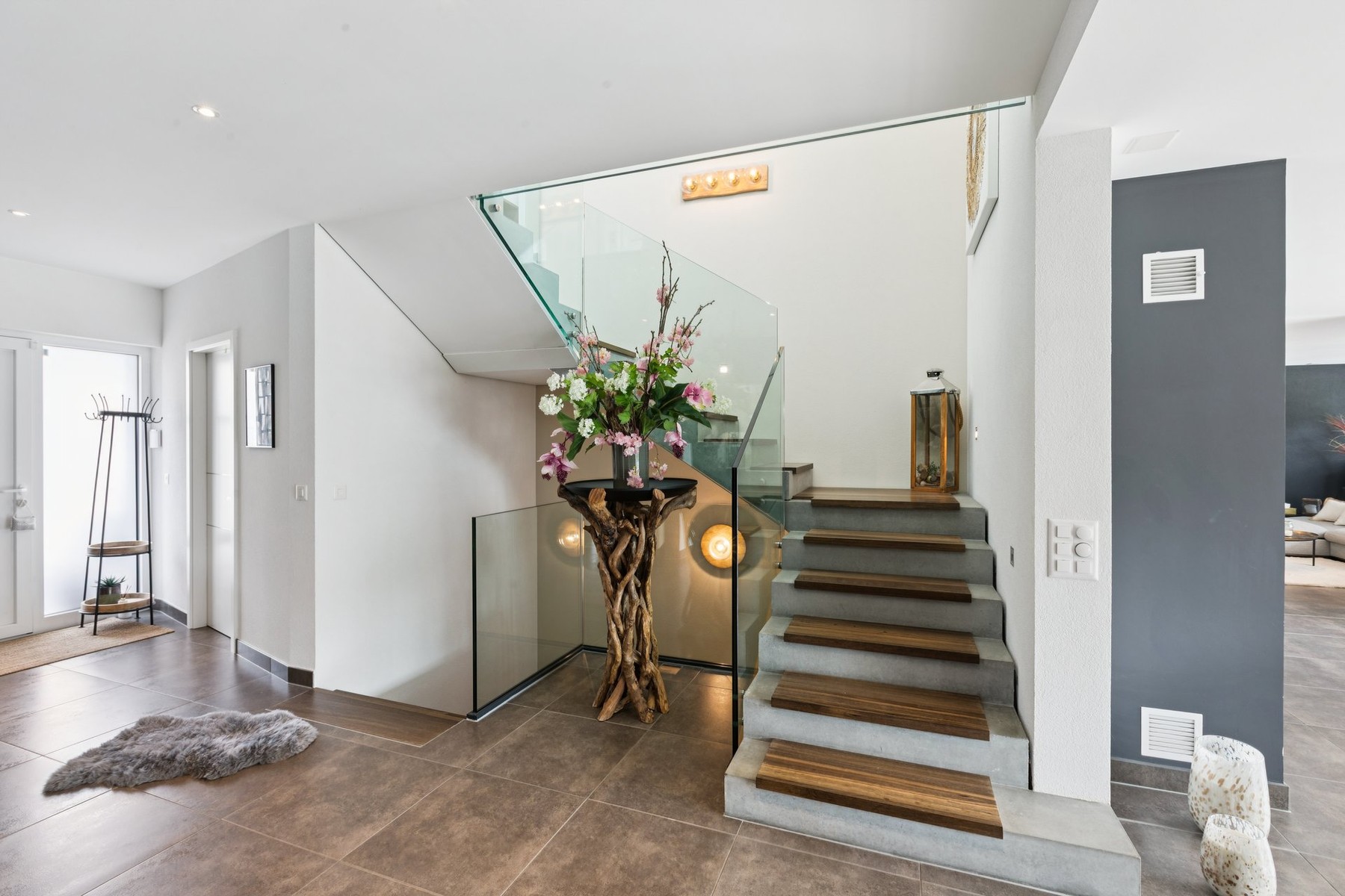  Exceptional contemporary home - 物件實景