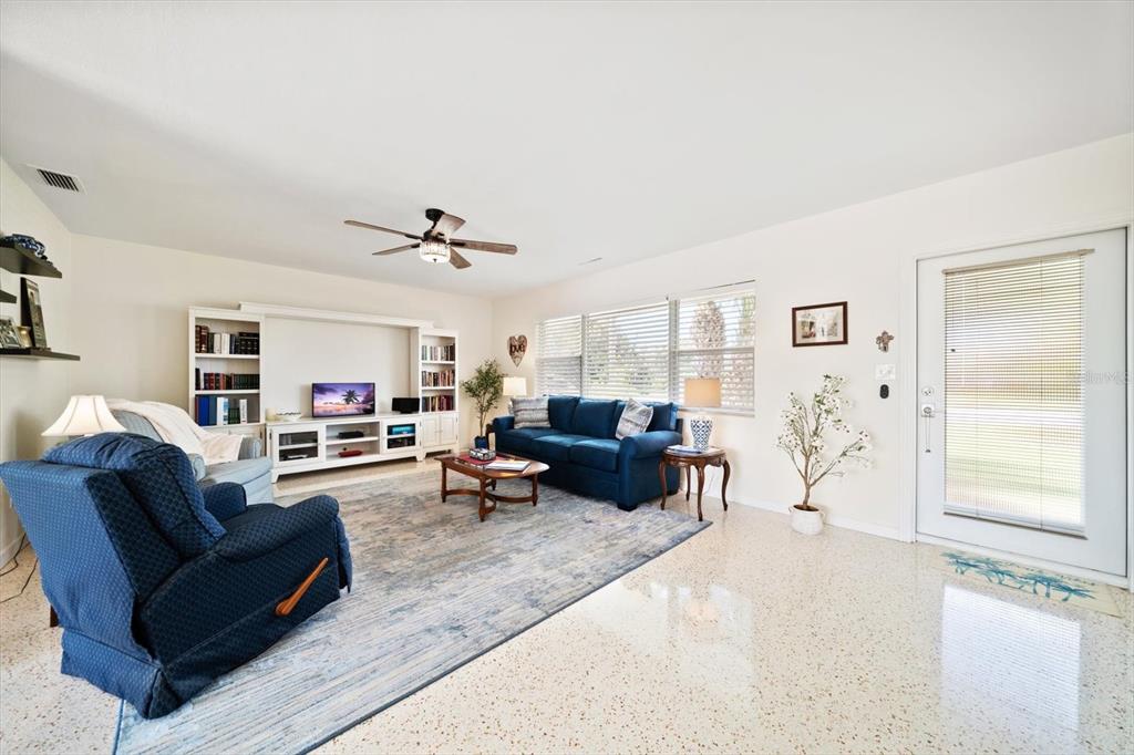 Belleair, Florida, 33756, United States, 2 Bedrooms Bedrooms, ,2 BathroomsBathrooms,Residential,For Sale,1917334