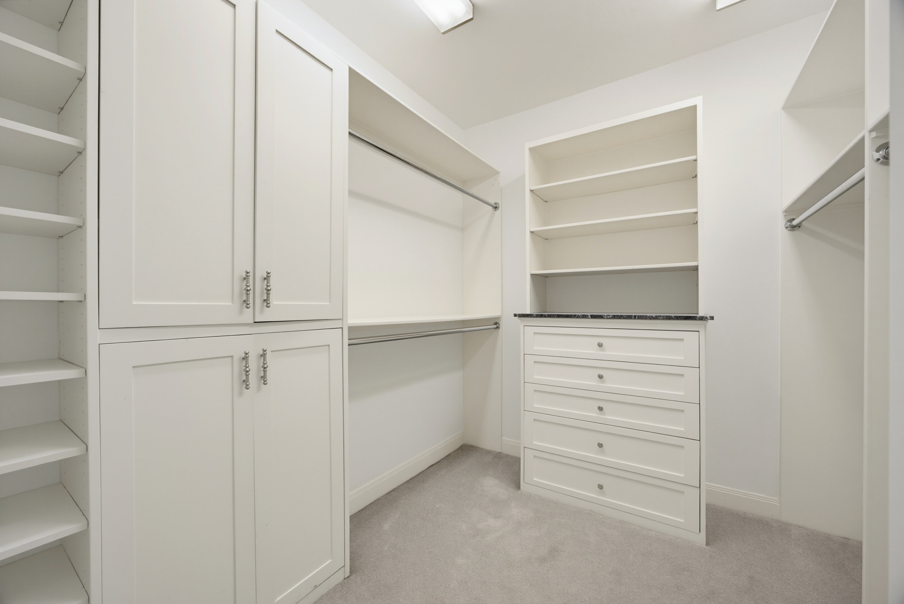 Highland Park Fabulous Three Bedroom Corner Condo at The Savoy, HPISD - 物件實景