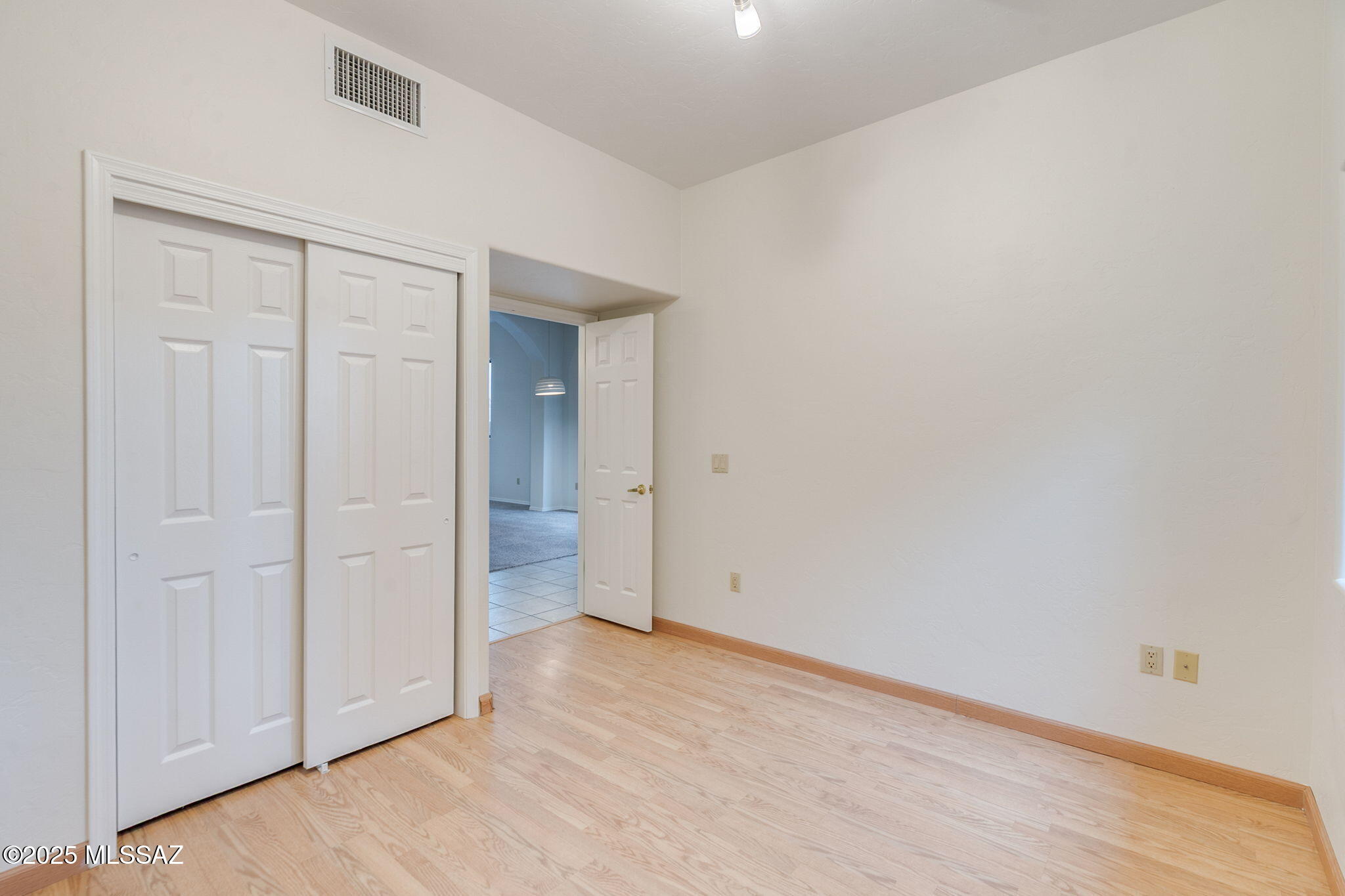 Tucson, Arizona, 85718, United States, 3 Bedrooms Bedrooms, ,2 BathroomsBathrooms,Residential,For Sale,1891107