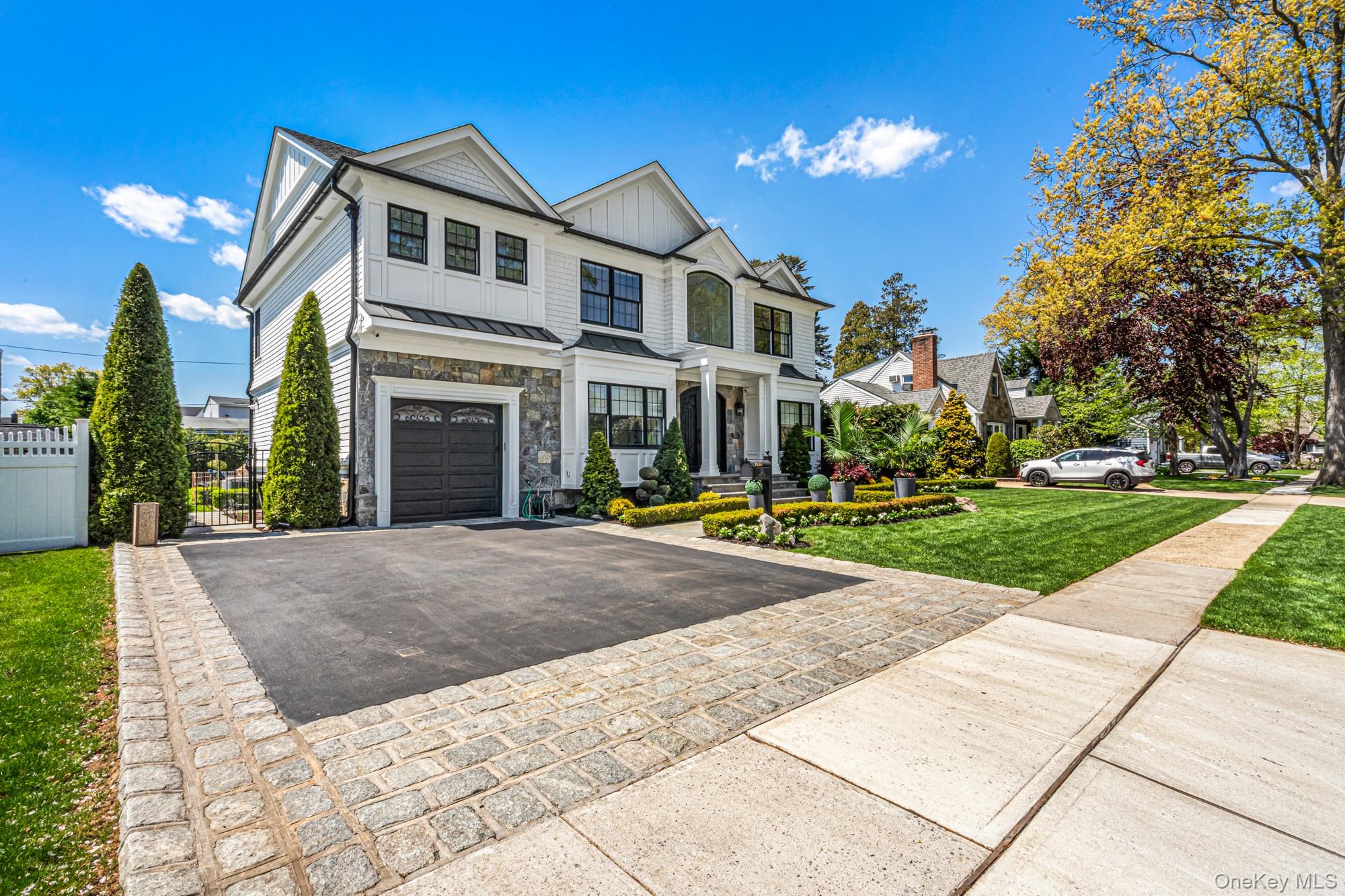  25 Boyd Drive, Westbury, NY, 11590 - 物件實景