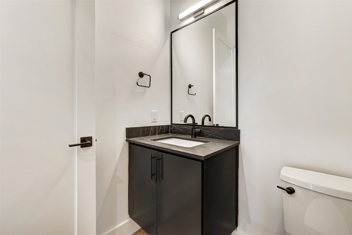 Austin, Texas, 78704, United States, 3 Bedrooms Bedrooms, ,3 BathroomsBathrooms,Residential,For Sale,1848739
